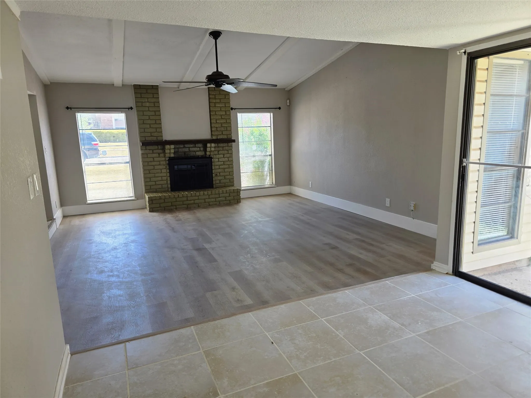 Single Family Residence For Rent in Denton County , 5148 Reed Drive, The Colony, Texas 75056, 4 Bedroom, 2 Bathroom, 2 Garage spaces, 1,881 Sqft, built in 1978, mls#21365083, Real Estate Agent in The Colony, Homes For Rent in Denton county, Homes For Rent in The Colony, Realtor in The Colony Texas, Real Estate Brokerage Independent Realty Texas, Luminita Cordes Realtor