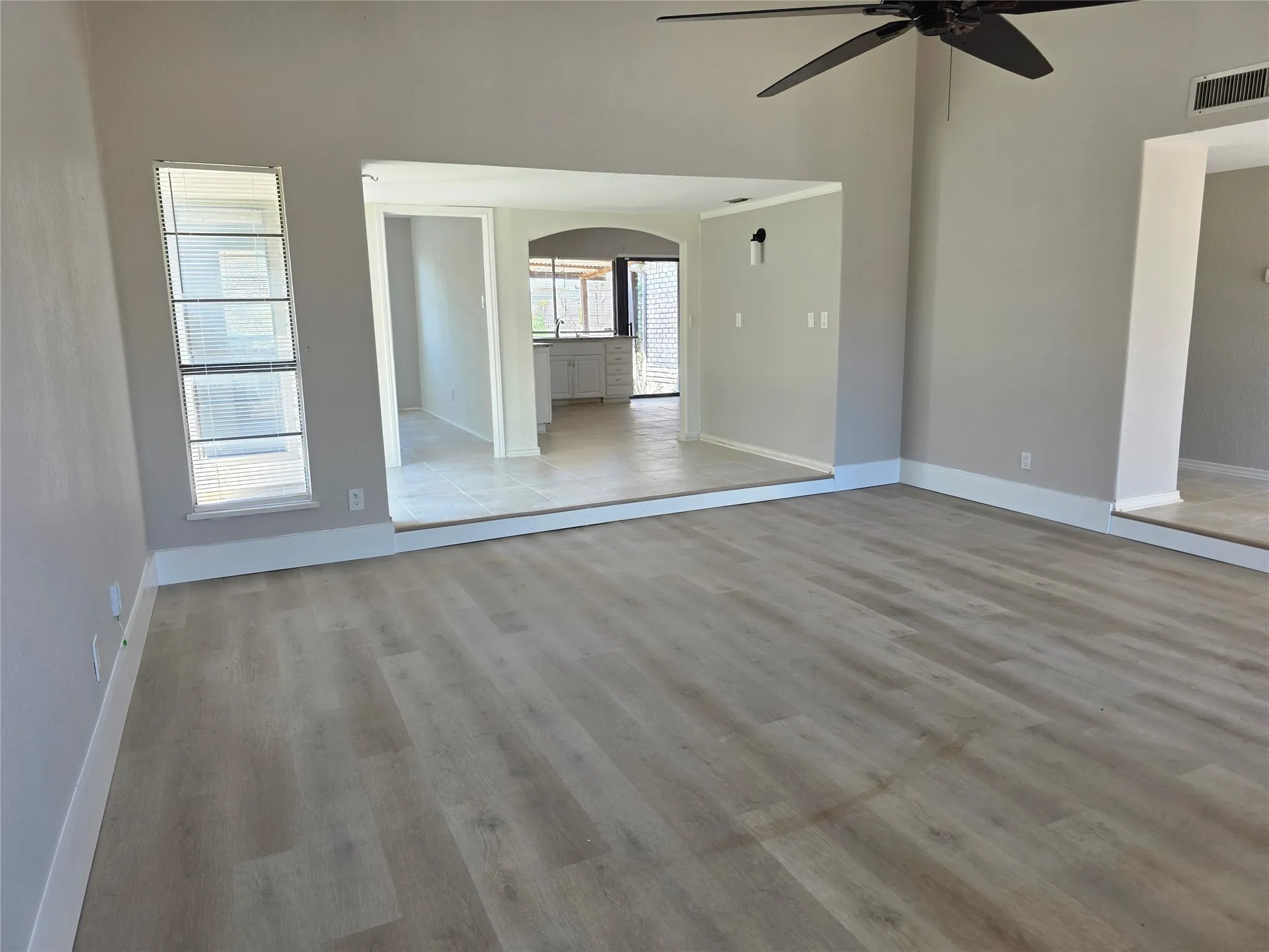 Single Family Residence For Rent in Denton County , 5148 Reed Drive, The Colony, Texas 75056, 4 Bedroom, 2 Bathroom, 2 Garage spaces, 1,881 Sqft, built in 1978, mls#21365083, Real Estate Agent in The Colony, Homes For Rent in Denton county, Homes For Rent in The Colony, Realtor in The Colony Texas, Real Estate Brokerage Independent Realty Texas, Luminita Cordes Realtor