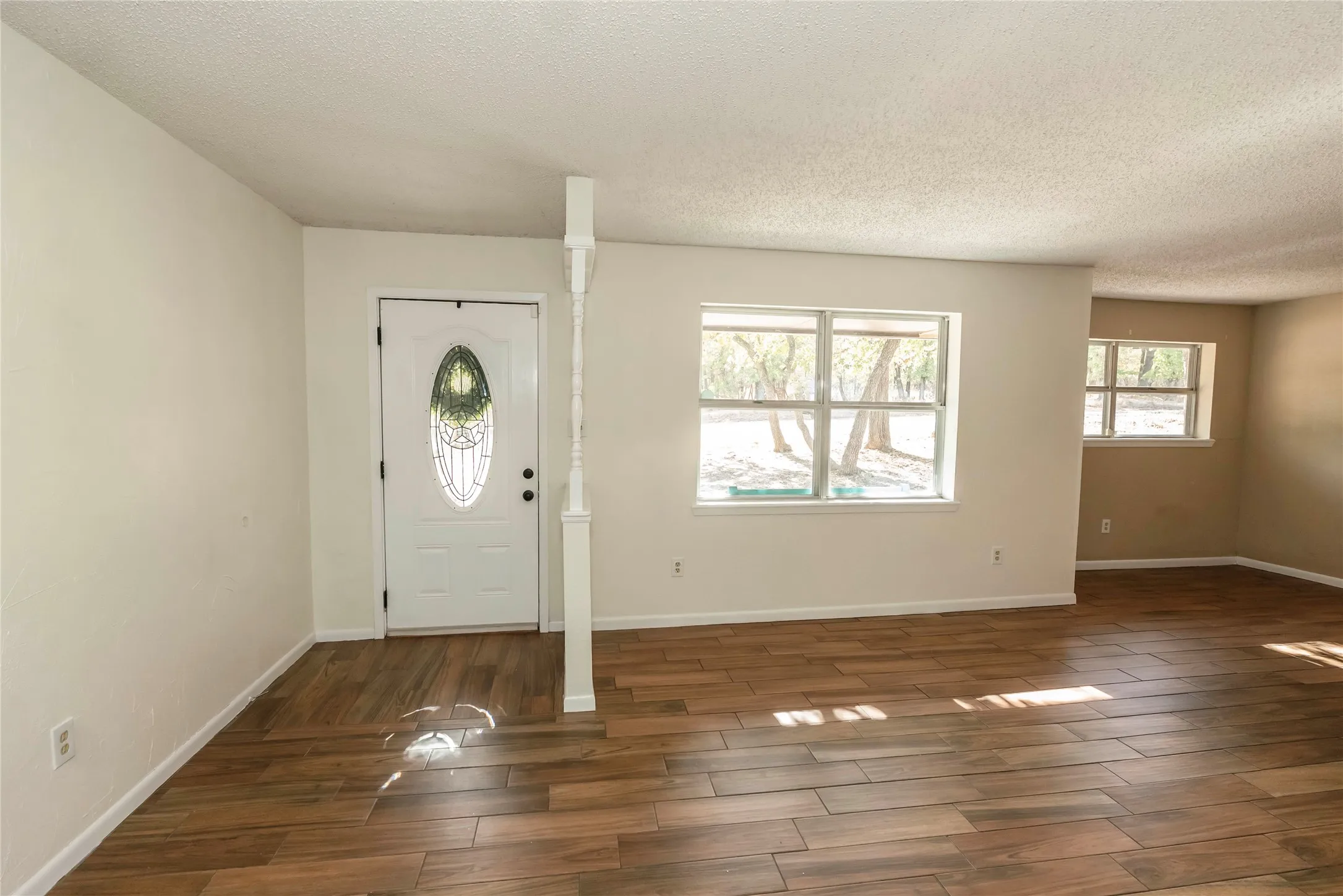 Single Family Residence For Sale in Montague County , 130 Acoma Drive, Nocona, Texas 76255, 3 Bedroom, 2 Bathroom, 2 Garage spaces, 1,819 Sqft, built in 1986, mls#21390258, Real Estate Agent in Nocona, Homes For Sale in Montague county, Homes For Sale in Nocona, Realtor in Nocona Texas, Real Estate Brokerage Independent Realty Texas, Luminita Cordes Realtor