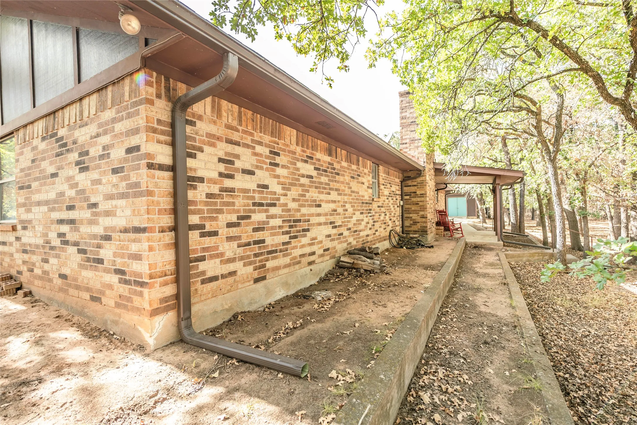 Single Family Residence For Sale in Montague County , 130 Acoma Drive, Nocona, Texas 76255, 3 Bedroom, 2 Bathroom, 2 Garage spaces, 1,819 Sqft, built in 1986, mls#21390258, Real Estate Agent in Nocona, Homes For Sale in Montague county, Homes For Sale in Nocona, Realtor in Nocona Texas, Real Estate Brokerage Independent Realty Texas, Luminita Cordes Realtor