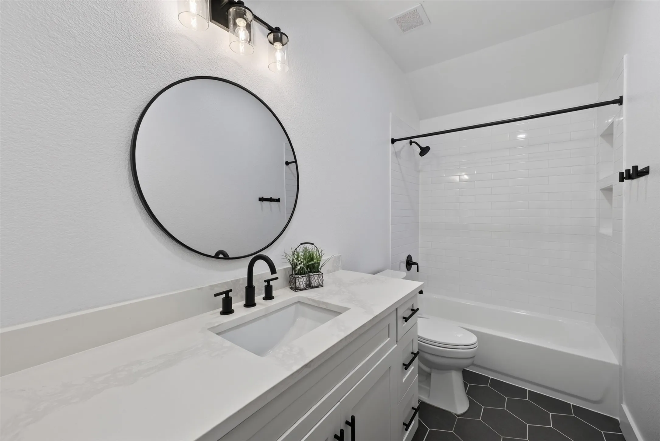 Guest bathroom.