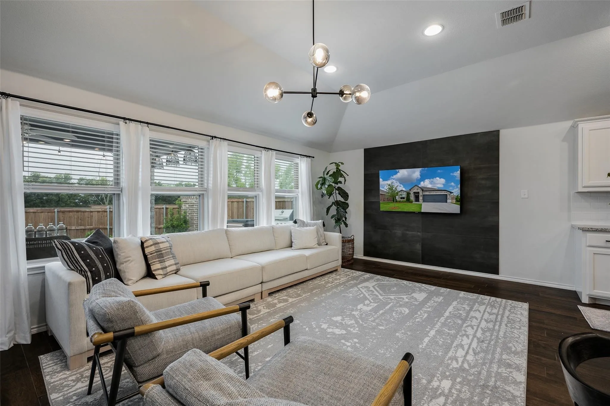 Single Family Residence For Rent in Collin County , 3802 Dogwood Road, Melissa, Texas 75454, 4 Bedroom, 2 Bathroom, 2 Garage spaces, 1,937 Sqft, built in 2020, mls#21390288, Real Estate Agent in Melissa, Homes For Rent in Collin county, Homes For Rent in Melissa, Realtor in Melissa Texas, Real Estate Brokerage Independent Realty Texas, Luminita Cordes Realtor