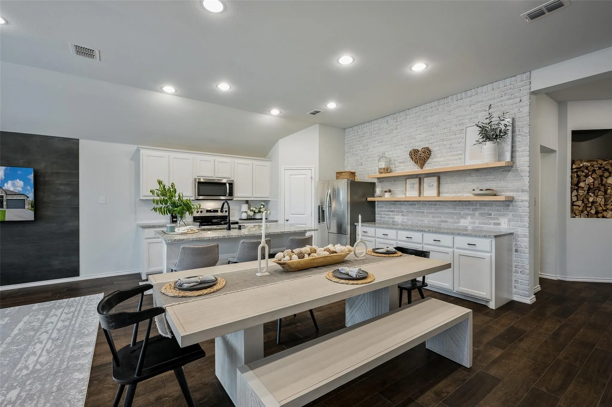 Single Family Residence For Rent in Collin County , 3802 Dogwood Road, Melissa, Texas 75454, 4 Bedroom, 2 Bathroom, 2 Garage spaces, 1,937 Sqft, built in 2020, mls#21390288, Real Estate Agent in Melissa, Homes For Rent in Collin county, Homes For Rent in Melissa, Realtor in Melissa Texas, Real Estate Brokerage Independent Realty Texas, Luminita Cordes Realtor