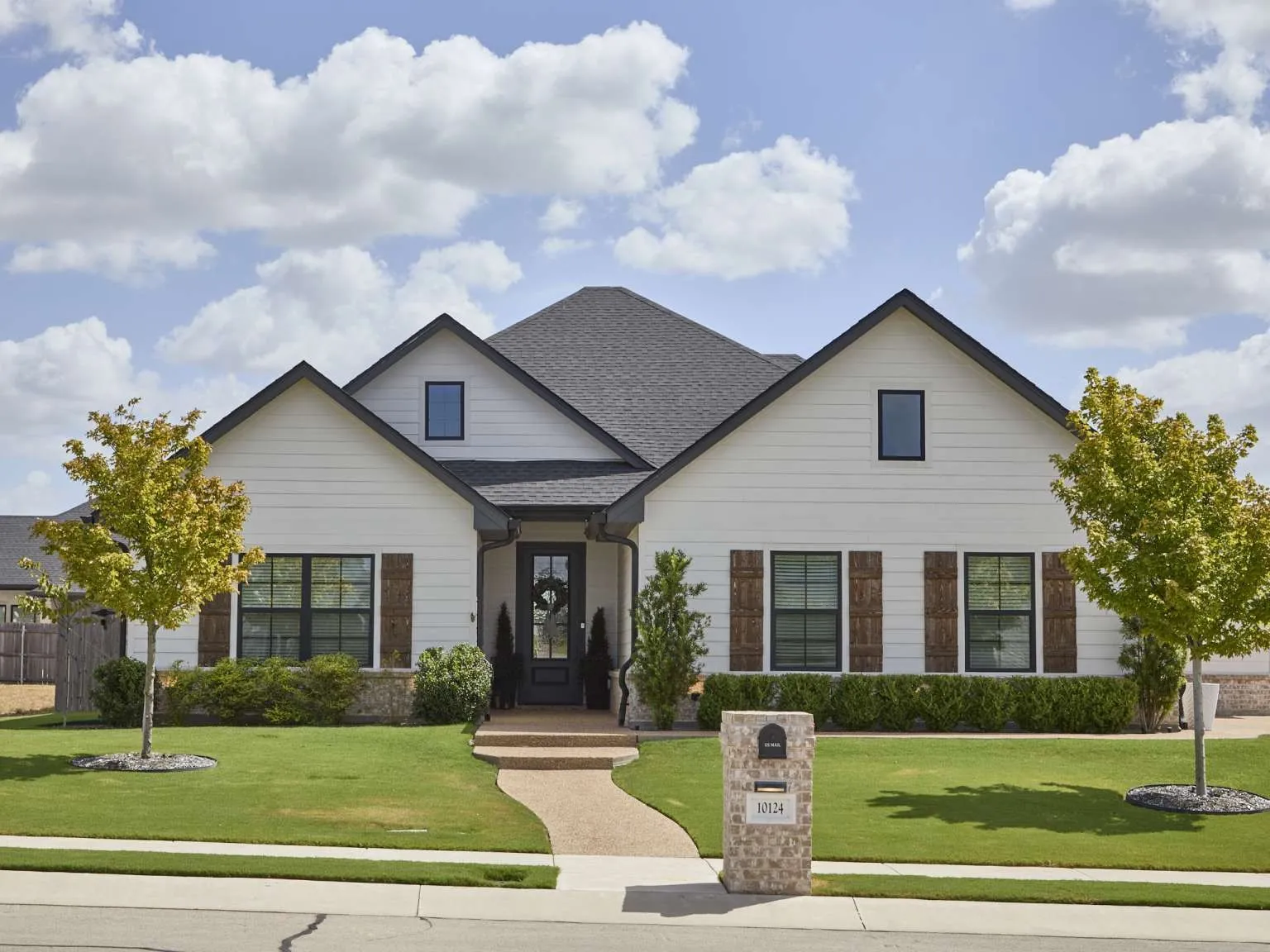 Single Family Residence For Sale