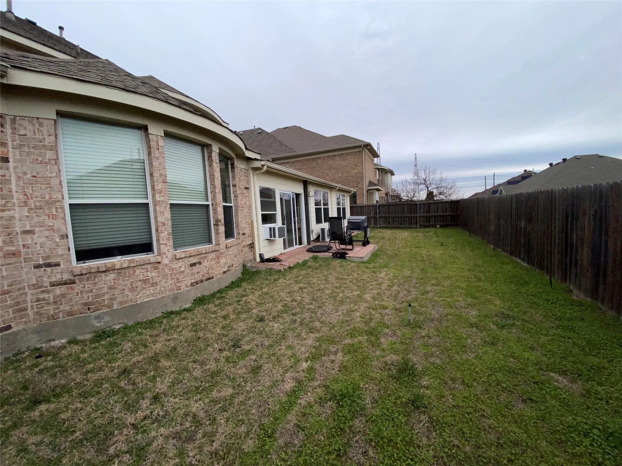 Single Family Residence For Rent in Dallas County , 10045 Bluewater Terrace, Irving, Texas 75063, 5 Bedroom, 5 Bathroom, 2 Garage spaces, 3,451 Sqft, built in 2005, mls#21390296, Real Estate Agent in Irving, Homes For Rent in Dallas county, Homes For Rent in Irving, Realtor in Irving Texas, Real Estate Brokerage Independent Realty Texas, Luminita Cordes Realtor