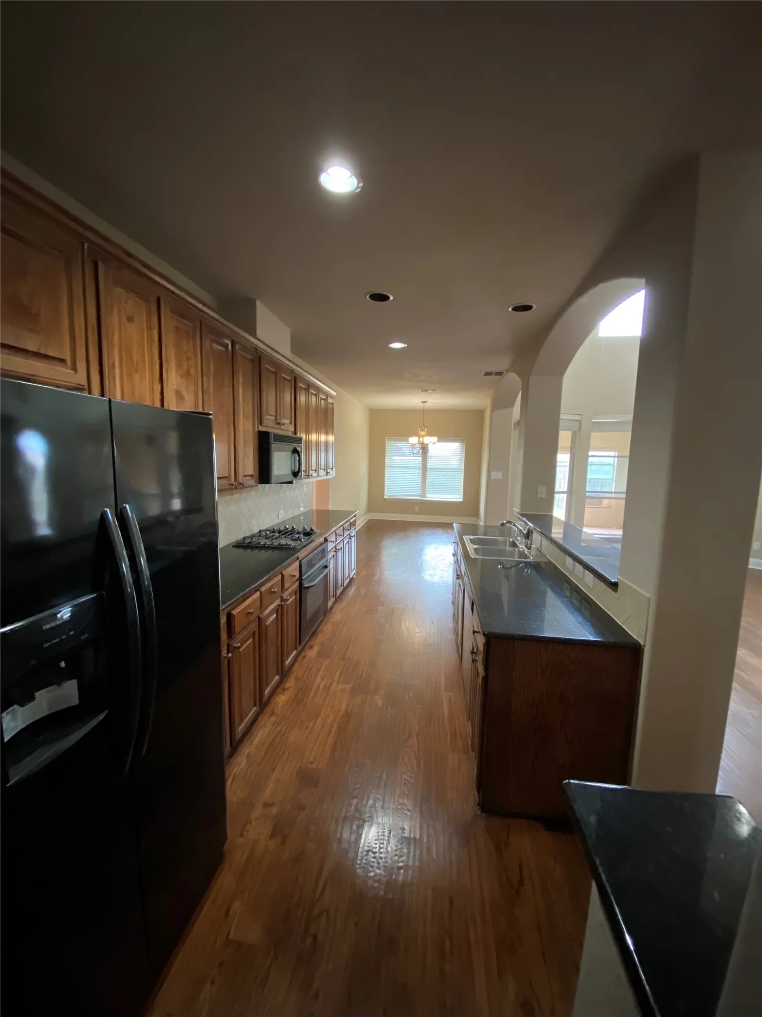 Single Family Residence For Rent in Dallas County , 10045 Bluewater Terrace, Irving, Texas 75063, 5 Bedroom, 5 Bathroom, 2 Garage spaces, 3,451 Sqft, built in 2005, mls#21390296, Real Estate Agent in Irving, Homes For Rent in Dallas county, Homes For Rent in Irving, Realtor in Irving Texas, Real Estate Brokerage Independent Realty Texas, Luminita Cordes Realtor