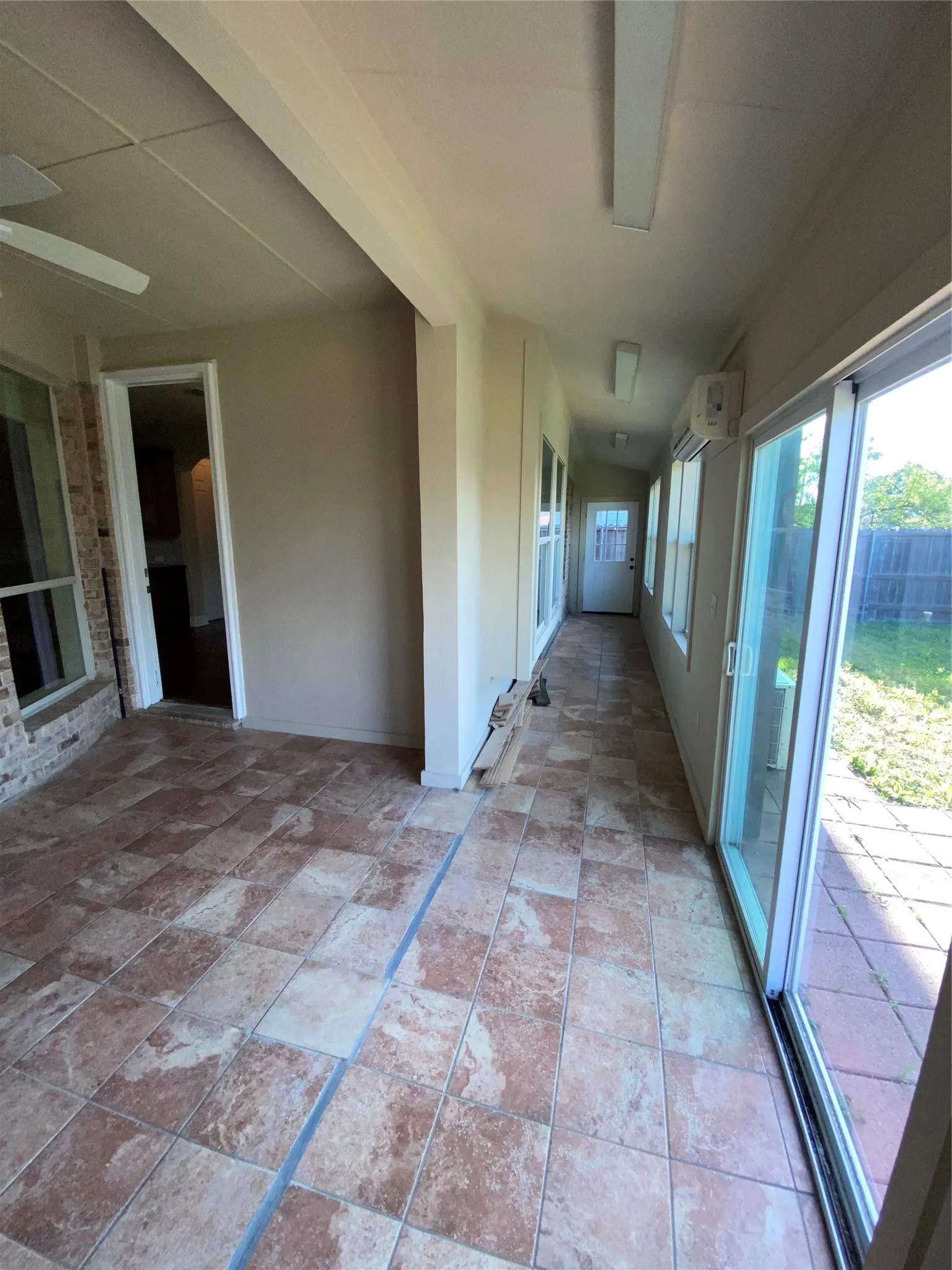 Single Family Residence For Rent in Dallas County , 10045 Bluewater Terrace, Irving, Texas 75063, 5 Bedroom, 5 Bathroom, 2 Garage spaces, 3,451 Sqft, built in 2005, mls#21390296, Real Estate Agent in Irving, Homes For Rent in Dallas county, Homes For Rent in Irving, Realtor in Irving Texas, Real Estate Brokerage Independent Realty Texas, Luminita Cordes Realtor