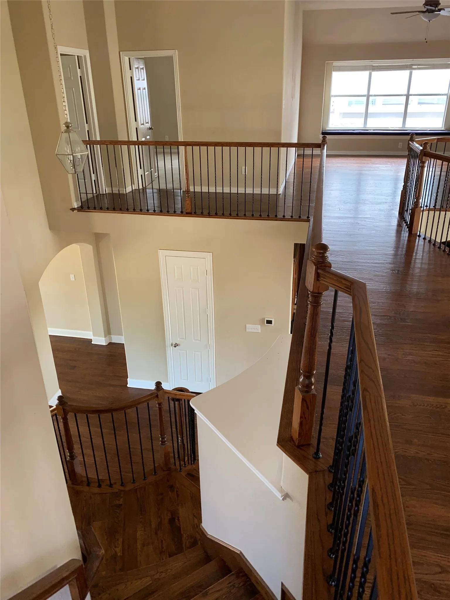 Single Family Residence For Rent in Dallas County , 10045 Bluewater Terrace, Irving, Texas 75063, 5 Bedroom, 5 Bathroom, 2 Garage spaces, 3,451 Sqft, built in 2005, mls#21390296, Real Estate Agent in Irving, Homes For Rent in Dallas county, Homes For Rent in Irving, Realtor in Irving Texas, Real Estate Brokerage Independent Realty Texas, Luminita Cordes Realtor