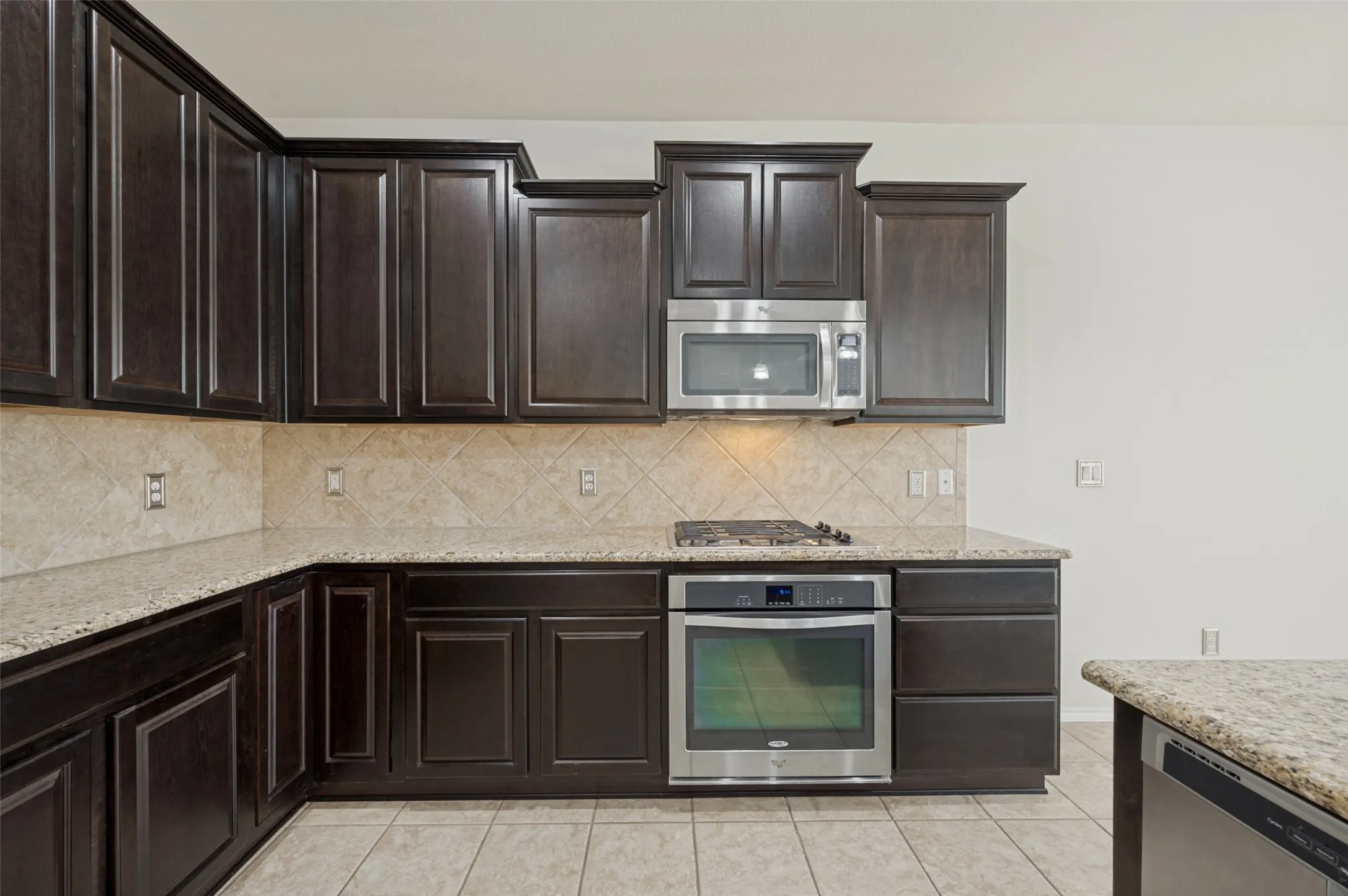 Single Family Residence For Sale in Denton County , 2941 Oyster Bay Drive, Frisco, Texas 75036, 2 Bedroom, 2 Bathroom, 2 Garage spaces, 1,704 Sqft, built in 2013, mls#21389995, Real Estate Agent in Frisco, Homes For Sale in Denton county, Homes For Sale in Frisco, Realtor in Frisco Texas, Real Estate Brokerage Independent Realty Texas, Luminita Cordes Realtor