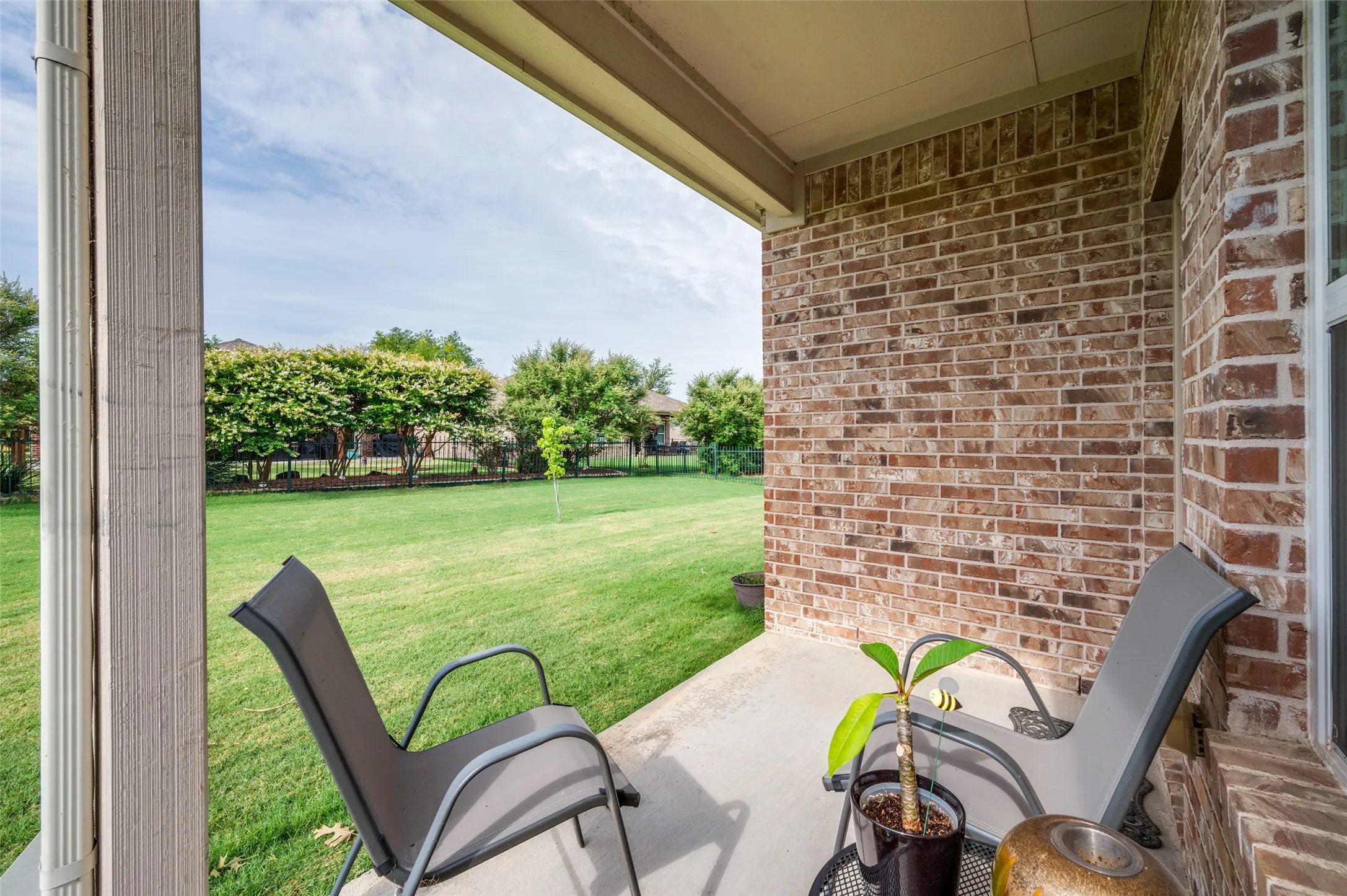 Covered rear patio