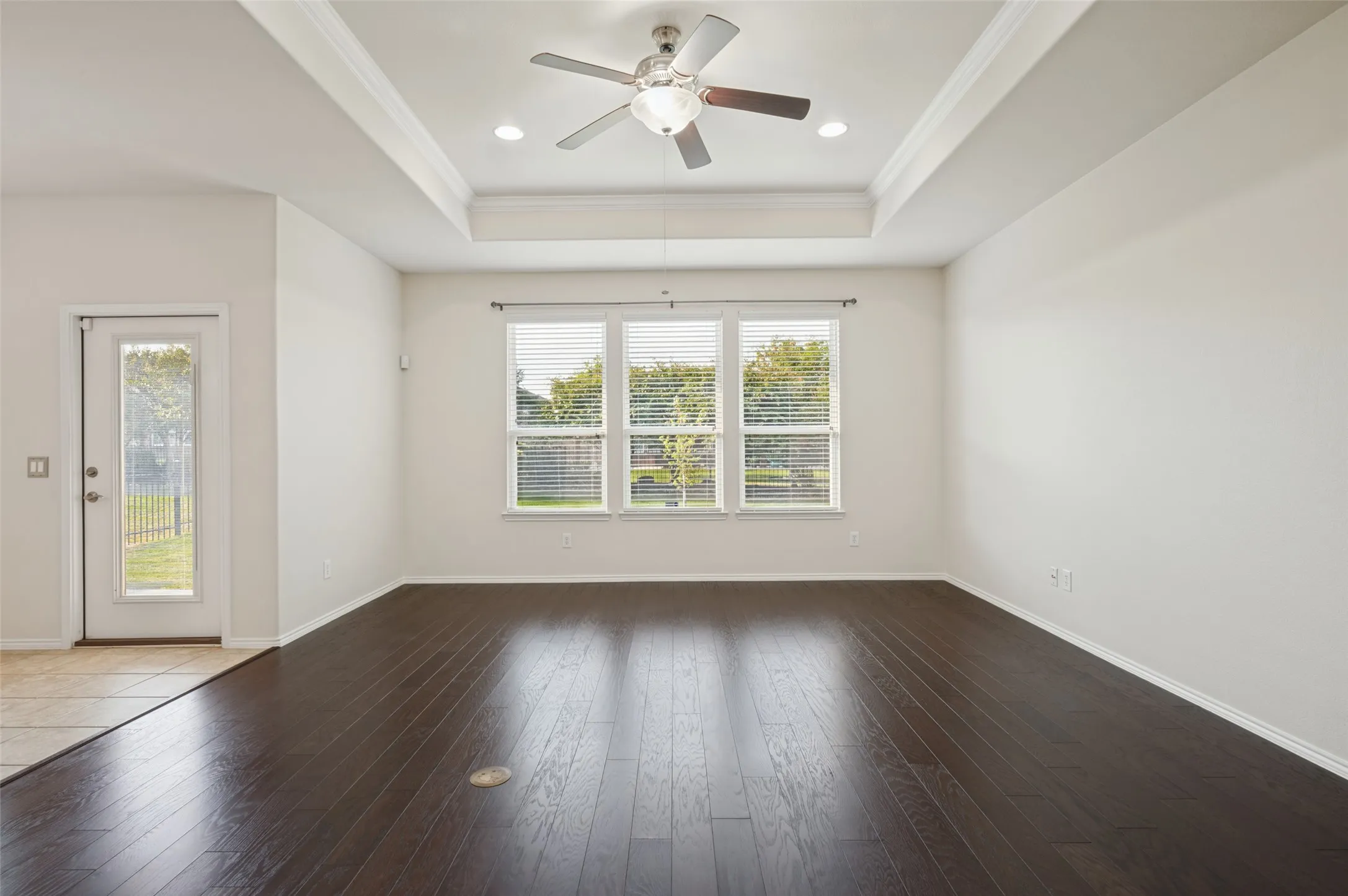 Single Family Residence For Sale in Denton County , 2941 Oyster Bay Drive, Frisco, Texas 75036, 2 Bedroom, 2 Bathroom, 2 Garage spaces, 1,704 Sqft, built in 2013, mls#21389995, Real Estate Agent in Frisco, Homes For Sale in Denton county, Homes For Sale in Frisco, Realtor in Frisco Texas, Real Estate Brokerage Independent Realty Texas, Luminita Cordes Realtor