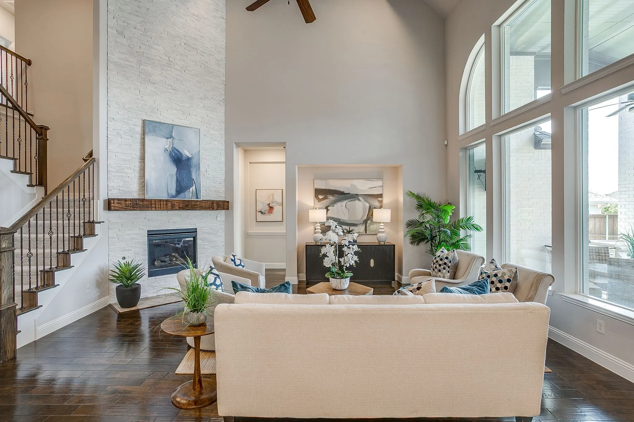 Single Family Residence For Sale in Parker County , 13821 Parkline Way, Fort Worth, Texas 76008, 4 Bedroom, 4 Bathroom, 2 Garage spaces, 3,801 Sqft, built in 2017, mls#21383201, Real Estate Agent in Fort Worth, Homes For Sale in Parker county, Homes For Sale in Fort Worth, Realtor in Fort Worth Texas, Real Estate Brokerage Independent Realty Texas, Luminita Cordes Realtor