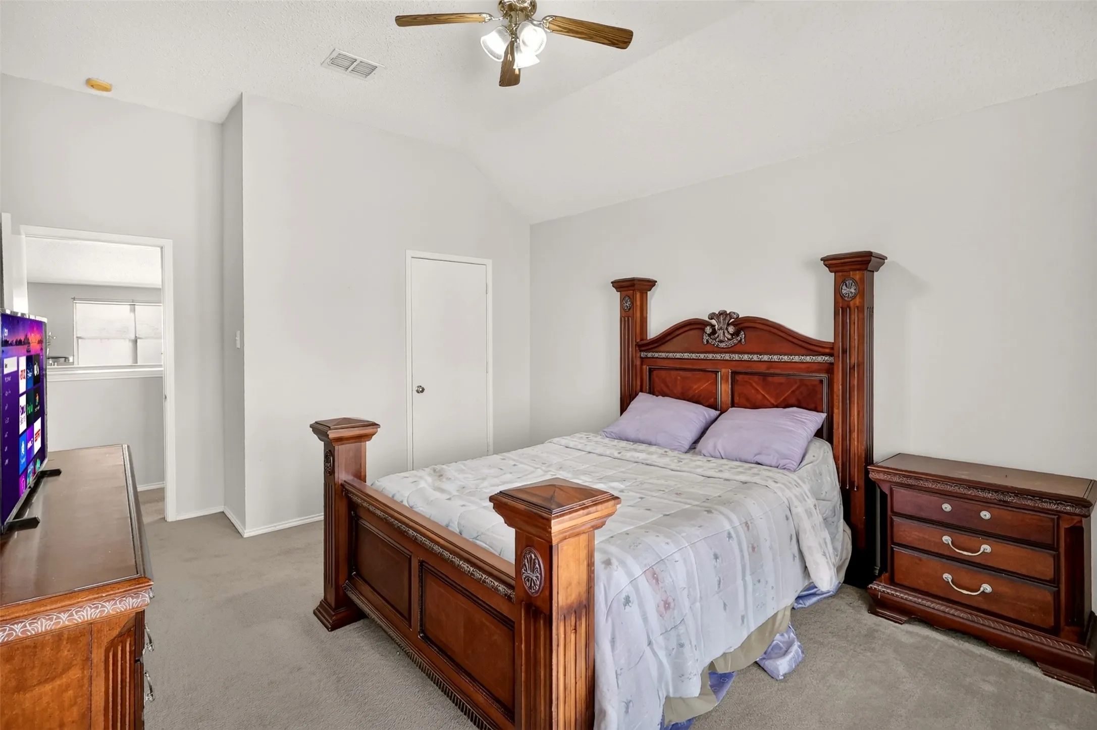 Single Family Residence For Sale in Tarrant County , 4721 Sleepy Ridge Circle, Fort Worth, Texas 76133, 4 Bedroom, 3 Bathroom, 2 Garage spaces, 3,171 Sqft, built in 2001, mls#21390256, Real Estate Agent in Fort Worth, Homes For Sale in Tarrant county, Homes For Sale in Fort Worth, Realtor in Fort Worth Texas, Real Estate Brokerage Independent Realty Texas, Luminita Cordes Realtor
