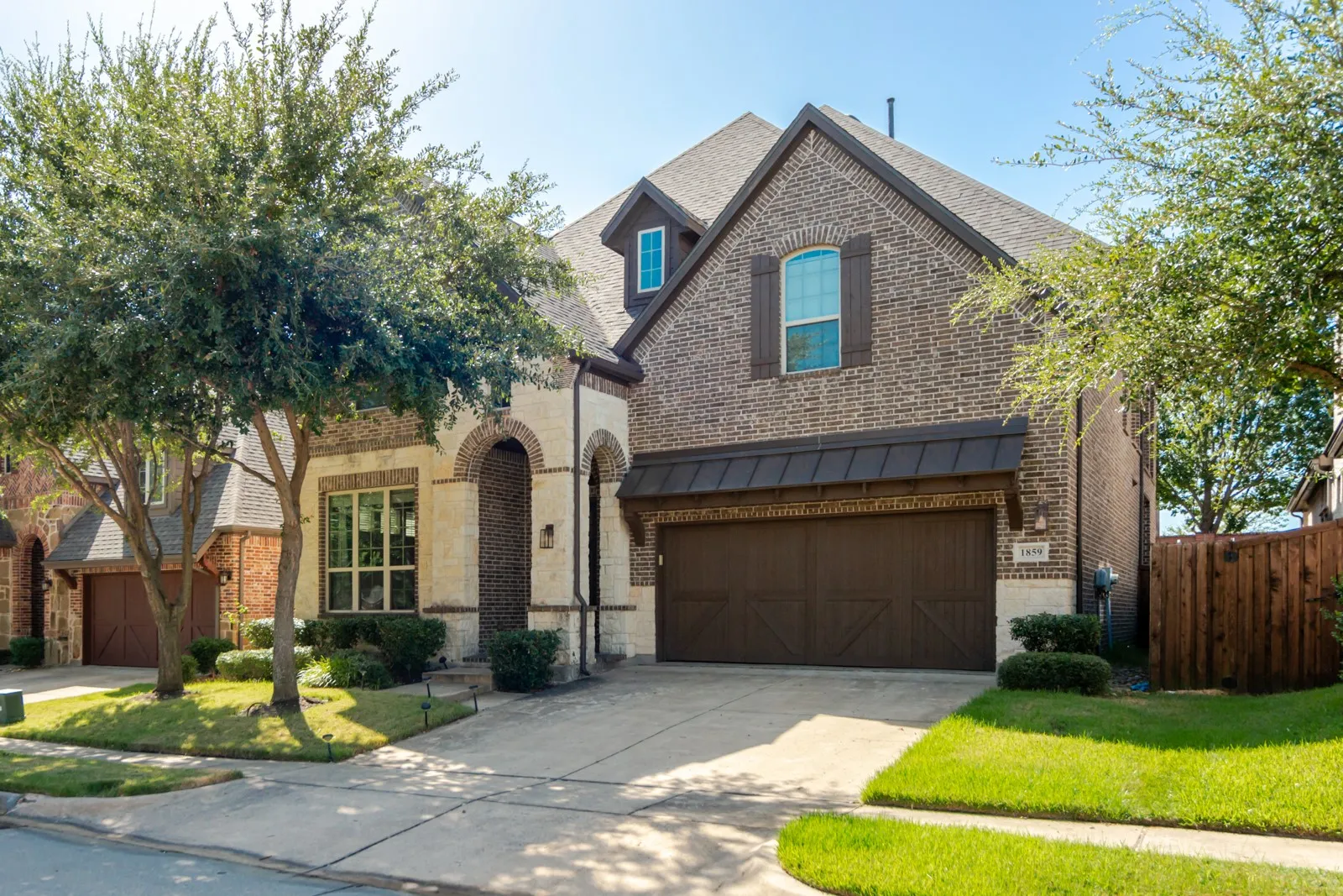 Single Family Residence For Sale