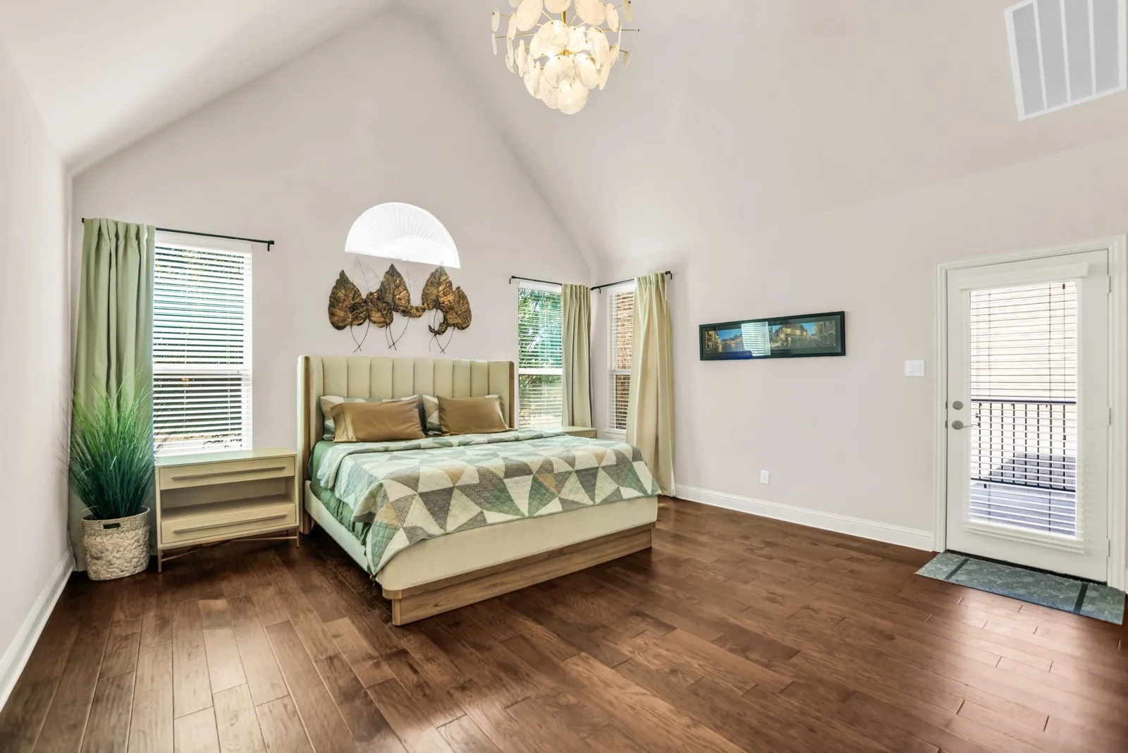 Single Family Residence For Sale in Collin County , 1859 Wood Duck Lane, Allen, Texas 75013, 4 Bedroom, 4 Bathroom, 3 Garage spaces, 3,164 Sqft, built in 2015, mls#21388416, Real Estate Agent in Allen, Homes For Sale in Collin county, Homes For Sale in Allen, Realtor in Allen Texas, Real Estate Brokerage Independent Realty Texas, Luminita Cordes Realtor