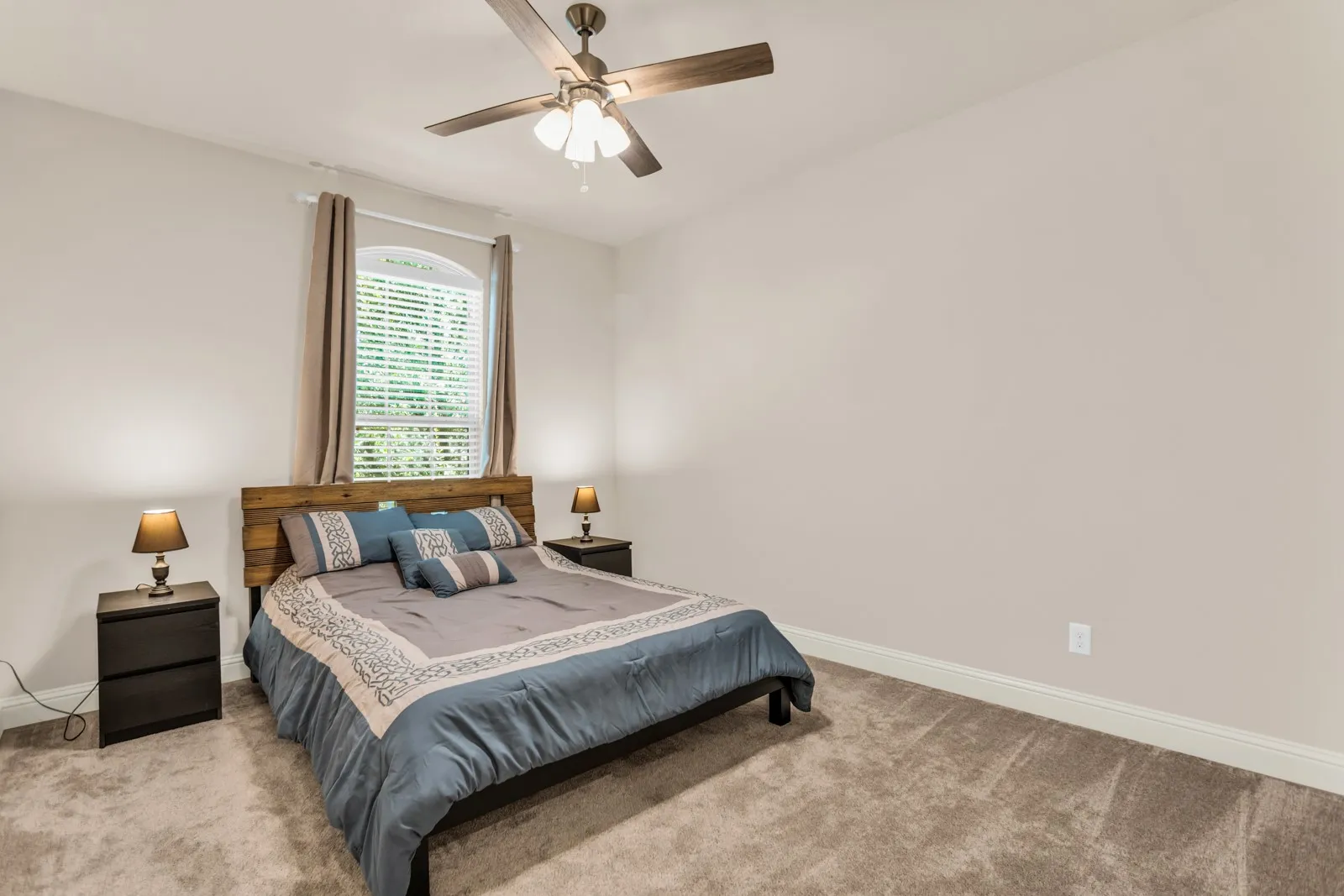 Single Family Residence For Sale in Collin County , 1859 Wood Duck Lane, Allen, Texas 75013, 4 Bedroom, 4 Bathroom, 3 Garage spaces, 3,164 Sqft, built in 2015, mls#21388416, Real Estate Agent in Allen, Homes For Sale in Collin county, Homes For Sale in Allen, Realtor in Allen Texas, Real Estate Brokerage Independent Realty Texas, Luminita Cordes Realtor