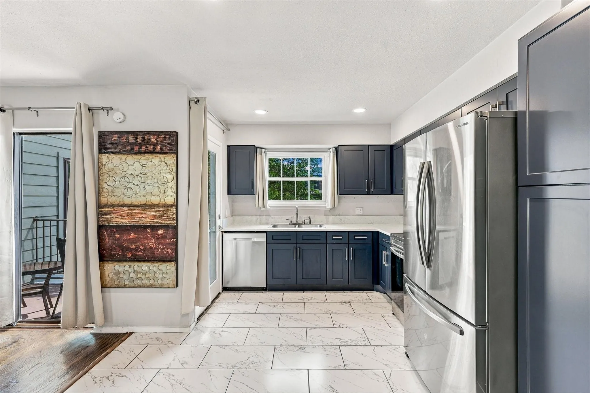 Condominium For Sale in Dallas County , 5335 Bent Tree Forest Drive 216, Dallas, Texas 75248, 2 Bedroom, 2 Bathroom, Garage spaces, 1,137 Sqft, built in 1981, mls#21389283, Real Estate Agent in Dallas, Homes For Sale in Dallas county, Homes For Sale in Dallas, Realtor in Dallas Texas, Real Estate Brokerage Independent Realty Texas, Luminita Cordes Realtor