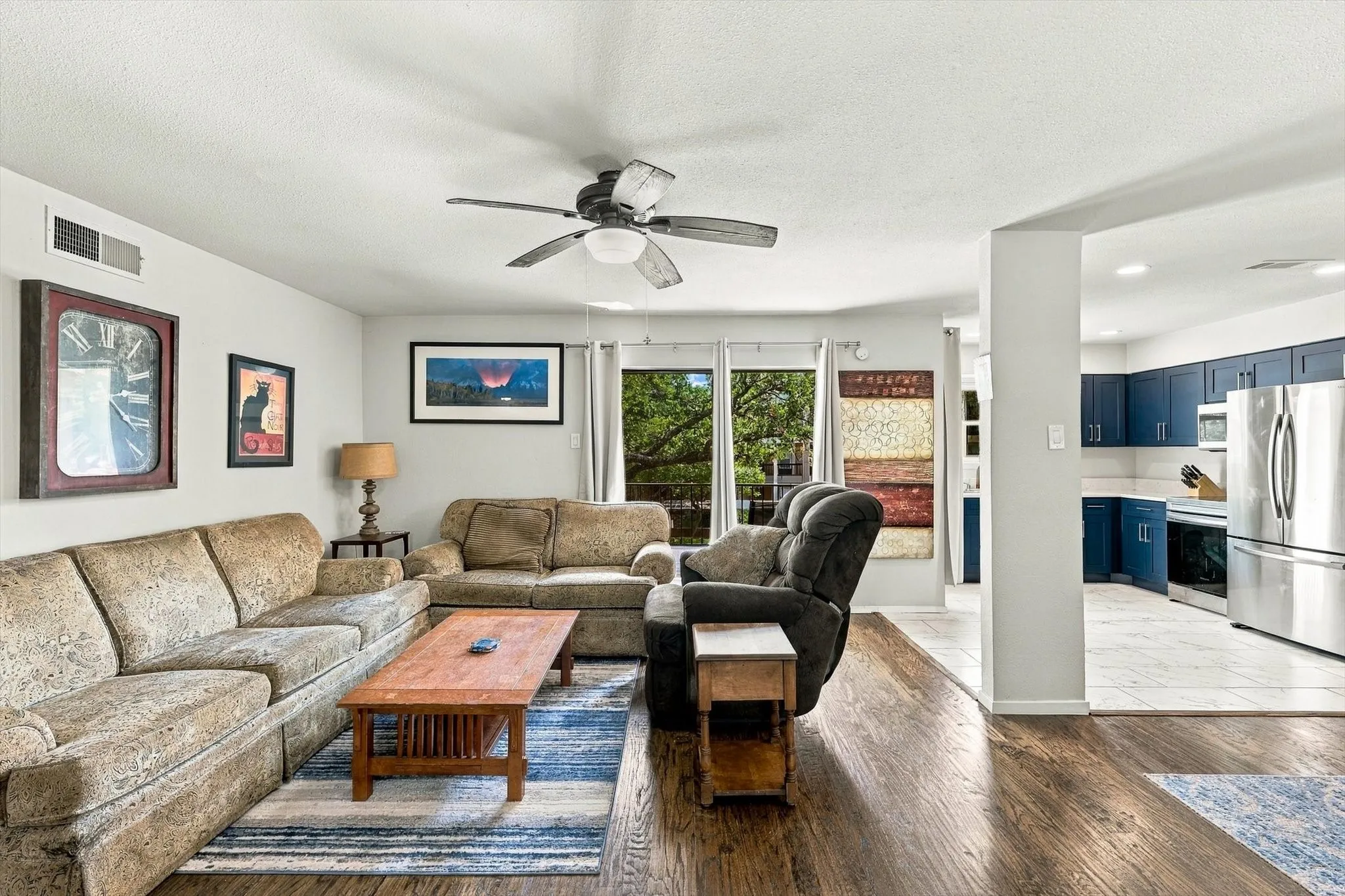 Condominium For Sale in Dallas County , 5335 Bent Tree Forest Drive 216, Dallas, Texas 75248, 2 Bedroom, 2 Bathroom, Garage spaces, 1,137 Sqft, built in 1981, mls#21389283, Real Estate Agent in Dallas, Homes For Sale in Dallas county, Homes For Sale in Dallas, Realtor in Dallas Texas, Real Estate Brokerage Independent Realty Texas, Luminita Cordes Realtor