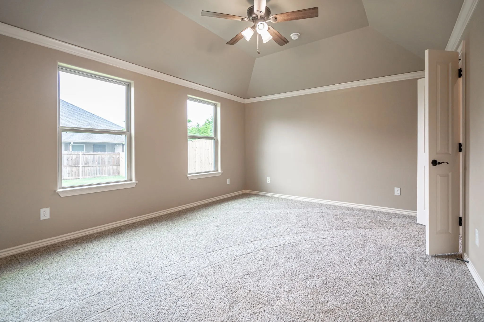 Single Family Residence For Sale in Hood County , 2600 Creek Drive, Granbury, Texas 76048, 3 Bedroom, 2 Bathroom, 2 Garage spaces, 1,601 Sqft, built in 2025, mls#21390299, Real Estate Agent in Granbury, Homes For Sale in Hood county, Homes For Sale in Granbury, Realtor in Granbury Texas, Real Estate Brokerage Independent Realty Texas, Luminita Cordes Realtor