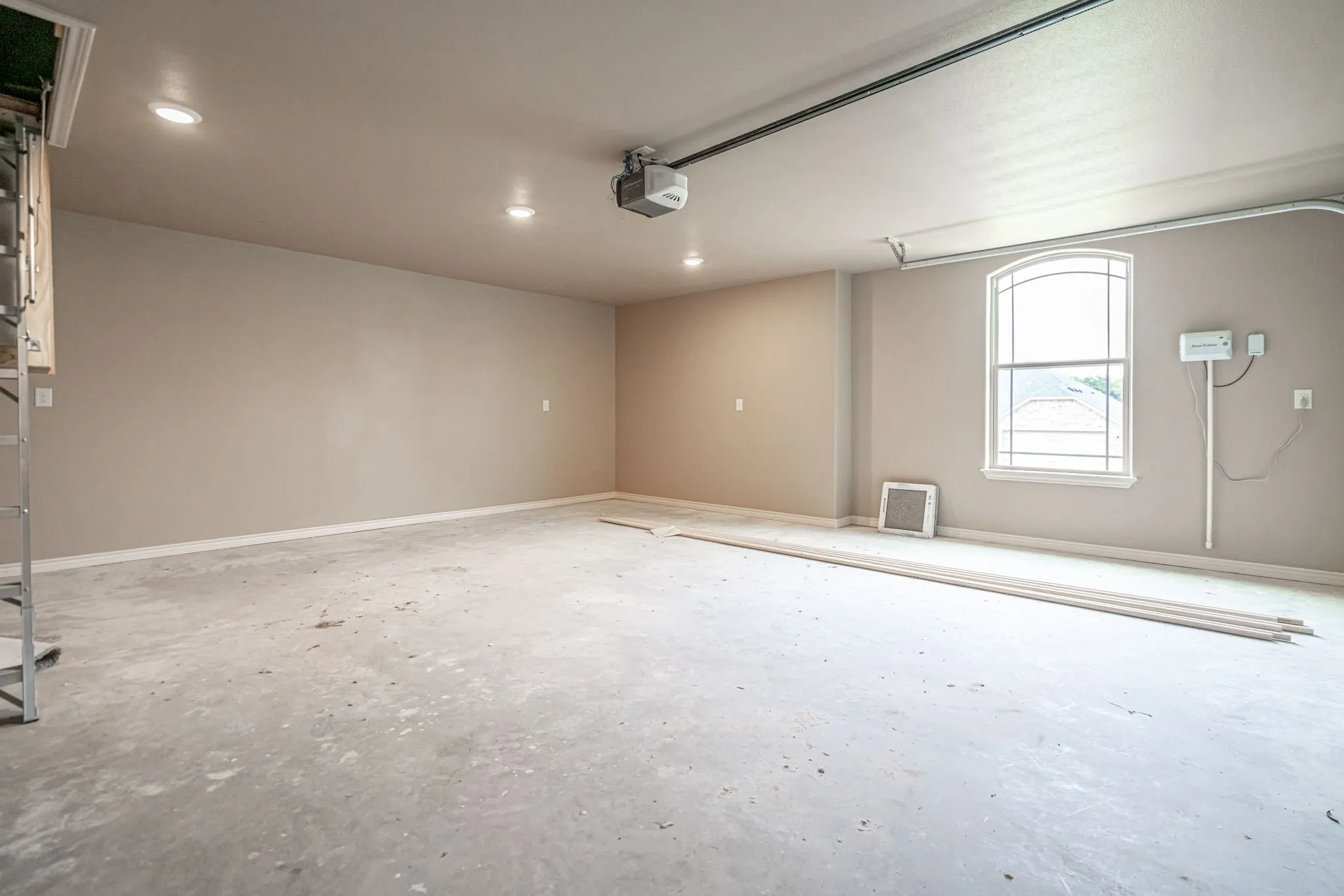 Single Family Residence For Sale in Hood County , 2600 Creek Drive, Granbury, Texas 76048, 3 Bedroom, 2 Bathroom, 2 Garage spaces, 1,601 Sqft, built in 2025, mls#21390299, Real Estate Agent in Granbury, Homes For Sale in Hood county, Homes For Sale in Granbury, Realtor in Granbury Texas, Real Estate Brokerage Independent Realty Texas, Luminita Cordes Realtor