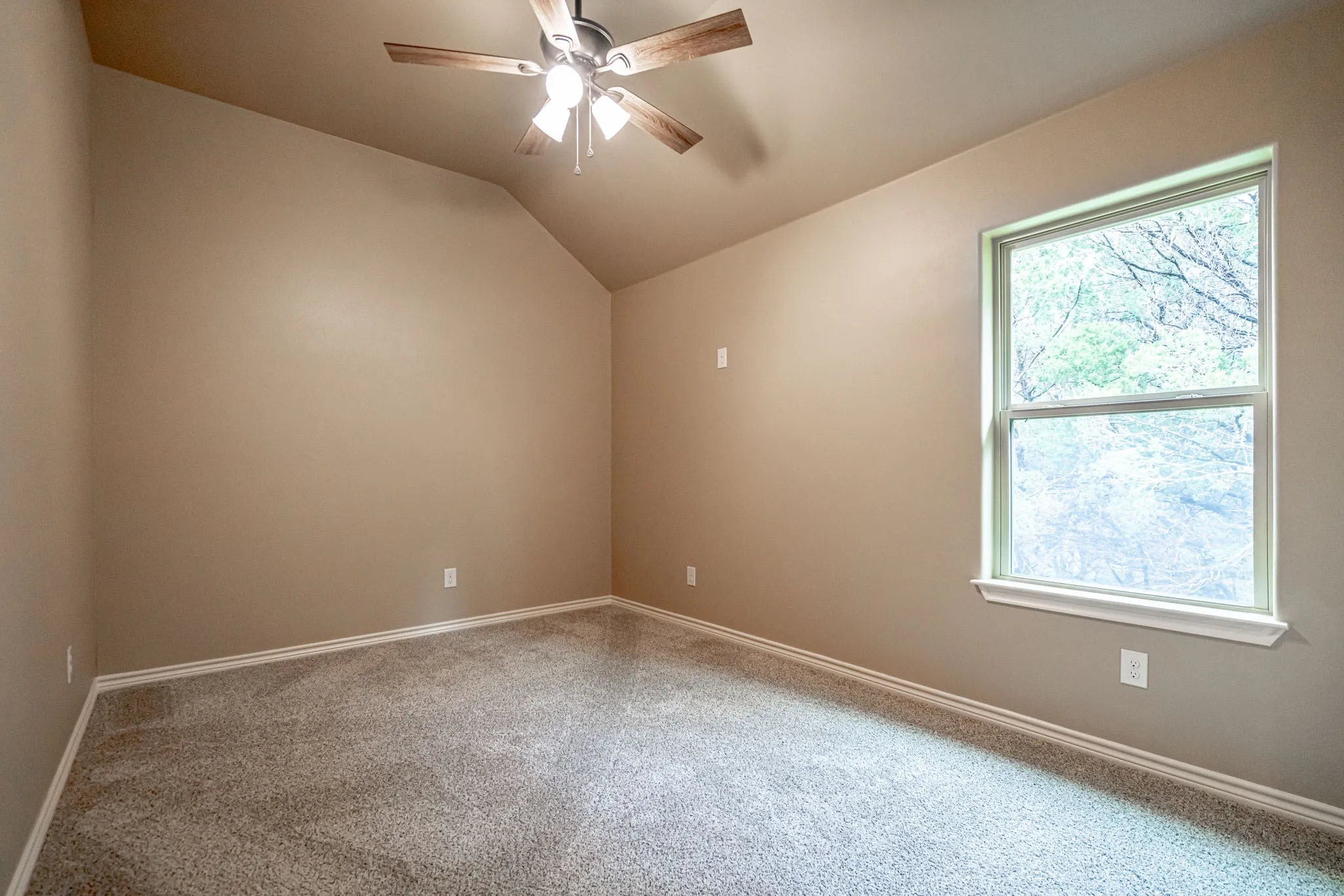 Single Family Residence For Sale in Hood County , 2600 Creek Drive, Granbury, Texas 76048, 3 Bedroom, 2 Bathroom, 2 Garage spaces, 1,601 Sqft, built in 2025, mls#21390299, Real Estate Agent in Granbury, Homes For Sale in Hood county, Homes For Sale in Granbury, Realtor in Granbury Texas, Real Estate Brokerage Independent Realty Texas, Luminita Cordes Realtor