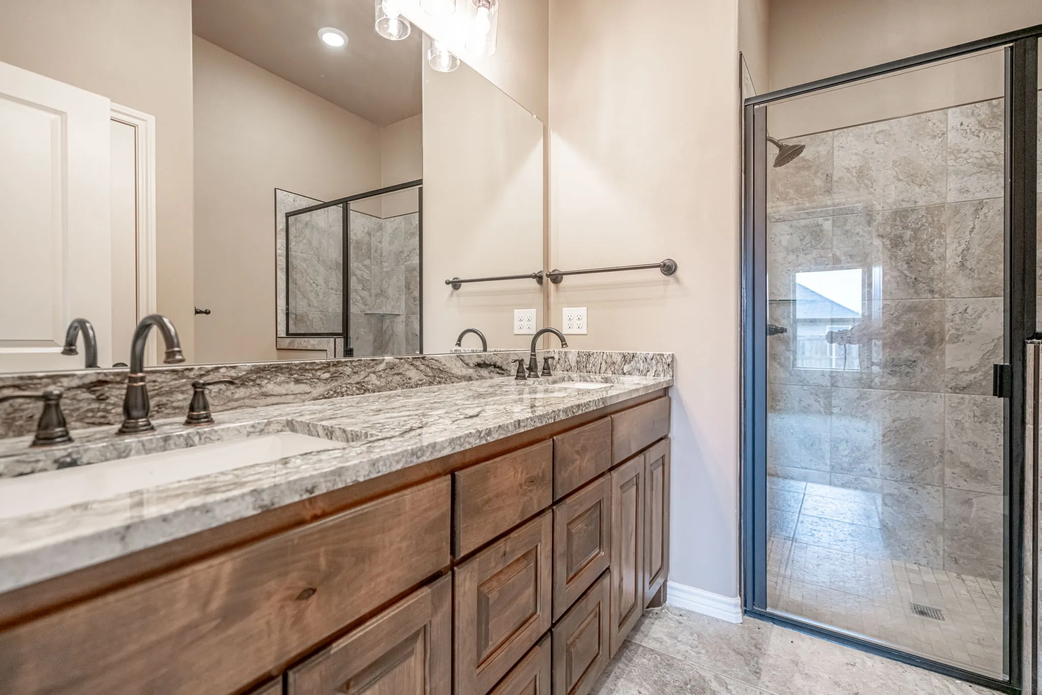 Single Family Residence For Sale in Hood County , 2600 Creek Drive, Granbury, Texas 76048, 3 Bedroom, 2 Bathroom, 2 Garage spaces, 1,601 Sqft, built in 2025, mls#21390299, Real Estate Agent in Granbury, Homes For Sale in Hood county, Homes For Sale in Granbury, Realtor in Granbury Texas, Real Estate Brokerage Independent Realty Texas, Luminita Cordes Realtor