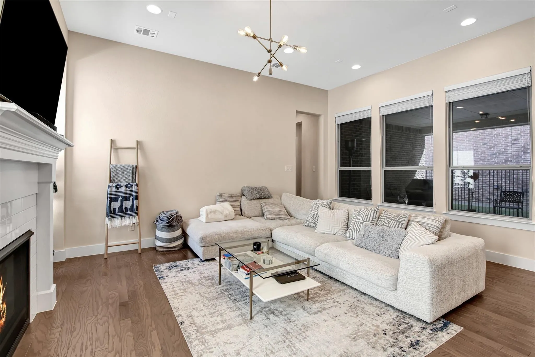 Single Family Residence For Rent in Collin County , 1026 Billy Lane, Allen, Texas 75013, 3 Bedroom, 3 Bathroom, 2 Garage spaces, 2,407 Sqft, built in 2019, mls#21389899, Real Estate Agent in Allen, Homes For Rent in Collin county, Homes For Rent in Allen, Realtor in Allen Texas, Real Estate Brokerage Independent Realty Texas, Luminita Cordes Realtor