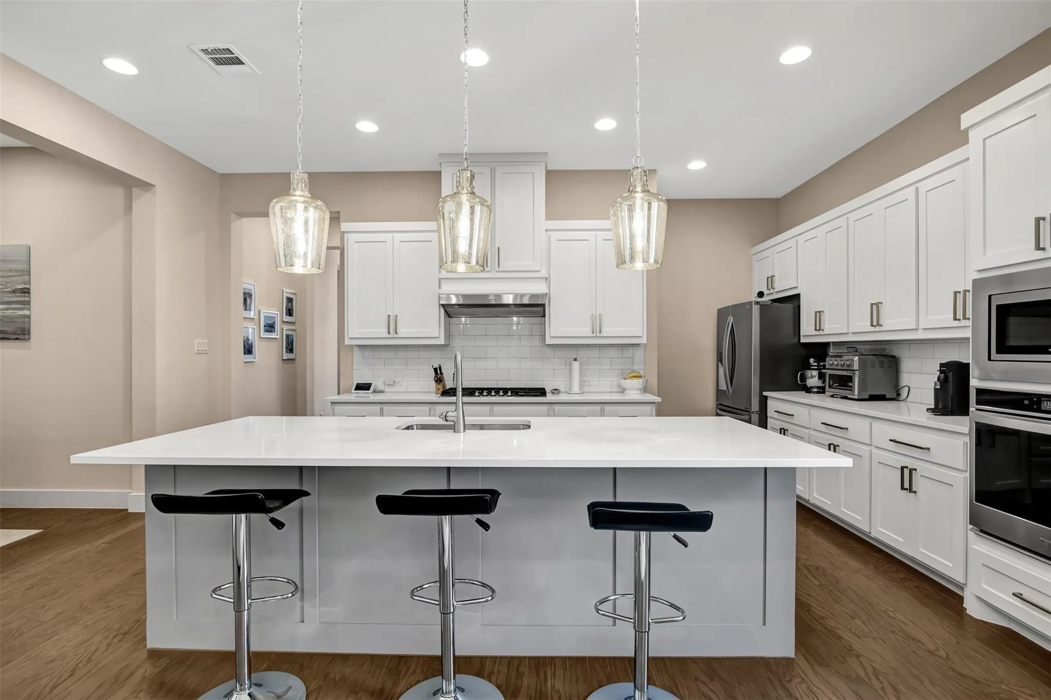 Single Family Residence For Rent in Collin County , 1026 Billy Lane, Allen, Texas 75013, 3 Bedroom, 3 Bathroom, 2 Garage spaces, 2,407 Sqft, built in 2019, mls#21389899, Real Estate Agent in Allen, Homes For Rent in Collin county, Homes For Rent in Allen, Realtor in Allen Texas, Real Estate Brokerage Independent Realty Texas, Luminita Cordes Realtor