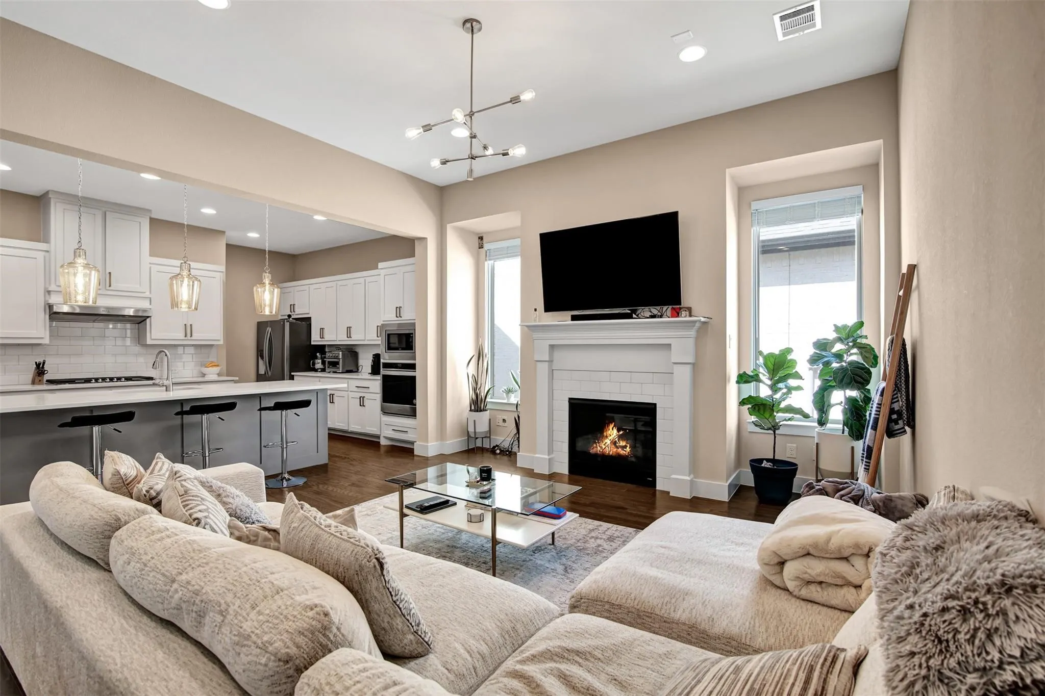 Single Family Residence For Rent in Collin County , 1026 Billy Lane, Allen, Texas 75013, 3 Bedroom, 3 Bathroom, 2 Garage spaces, 2,407 Sqft, built in 2019, mls#21389899, Real Estate Agent in Allen, Homes For Rent in Collin county, Homes For Rent in Allen, Realtor in Allen Texas, Real Estate Brokerage Independent Realty Texas, Luminita Cordes Realtor