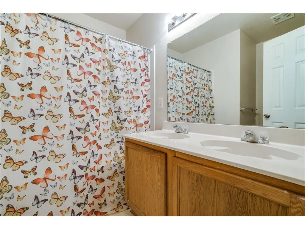 Single Family Residence For Sale in Tarrant County , 4313 Kyleigh Drive, Fort Worth, Texas 76123, 4 Bedroom, 2 Bathroom, 2 Garage spaces, 2,204 Sqft, built in 2006, mls#21390304, Real Estate Agent in Fort Worth, Homes For Sale in Tarrant county, Homes For Sale in Fort Worth, Realtor in Fort Worth Texas, Real Estate Brokerage Independent Realty Texas, Luminita Cordes Realtor