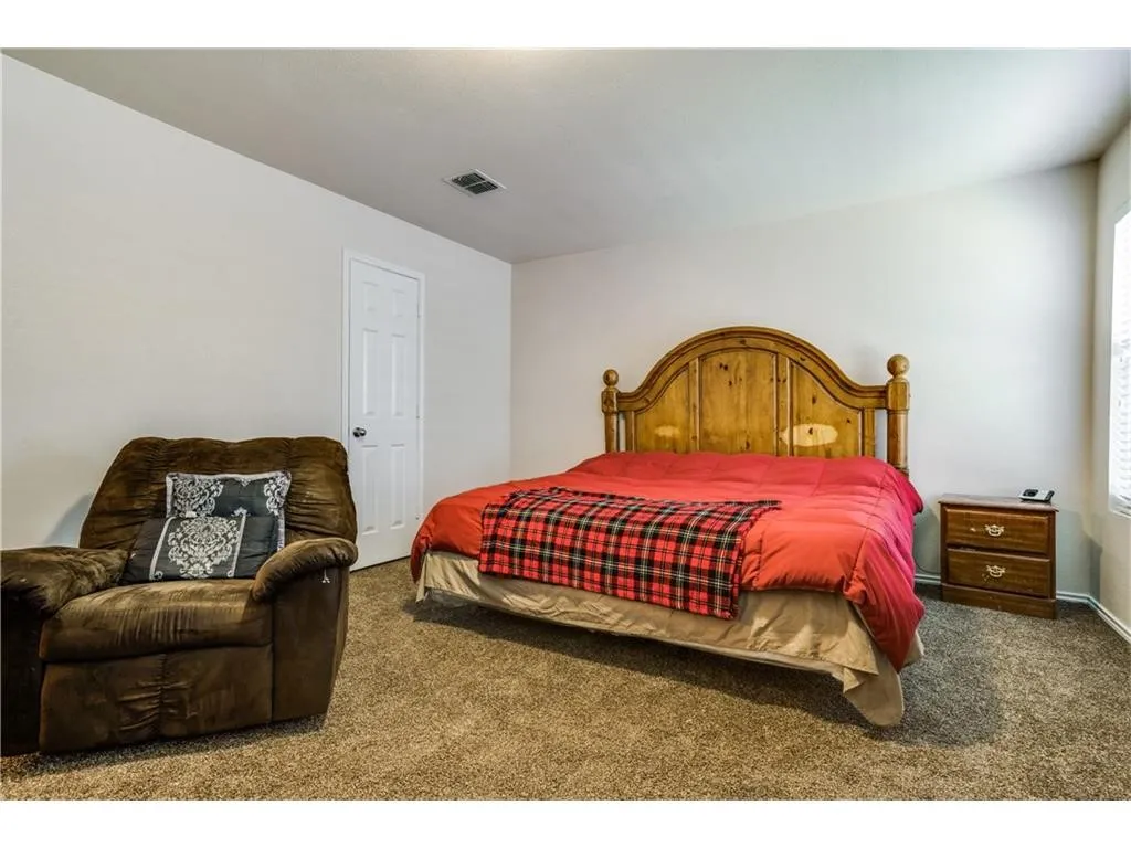 Single Family Residence For Sale in Tarrant County , 4313 Kyleigh Drive, Fort Worth, Texas 76123, 4 Bedroom, 2 Bathroom, 2 Garage spaces, 2,204 Sqft, built in 2006, mls#21390304, Real Estate Agent in Fort Worth, Homes For Sale in Tarrant county, Homes For Sale in Fort Worth, Realtor in Fort Worth Texas, Real Estate Brokerage Independent Realty Texas, Luminita Cordes Realtor
