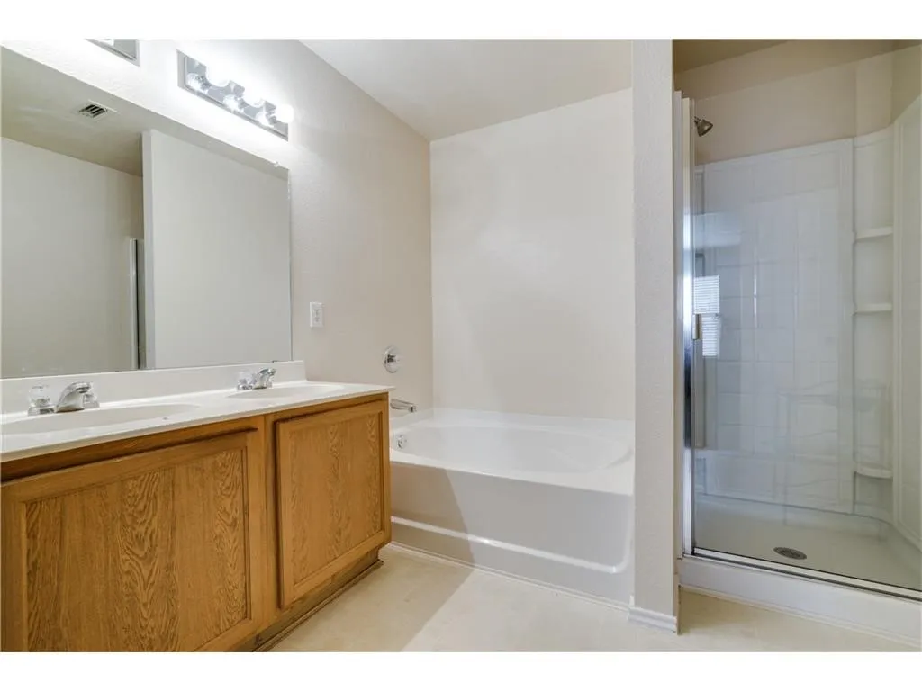 Single Family Residence For Sale in Tarrant County , 4313 Kyleigh Drive, Fort Worth, Texas 76123, 4 Bedroom, 2 Bathroom, 2 Garage spaces, 2,204 Sqft, built in 2006, mls#21390304, Real Estate Agent in Fort Worth, Homes For Sale in Tarrant county, Homes For Sale in Fort Worth, Realtor in Fort Worth Texas, Real Estate Brokerage Independent Realty Texas, Luminita Cordes Realtor