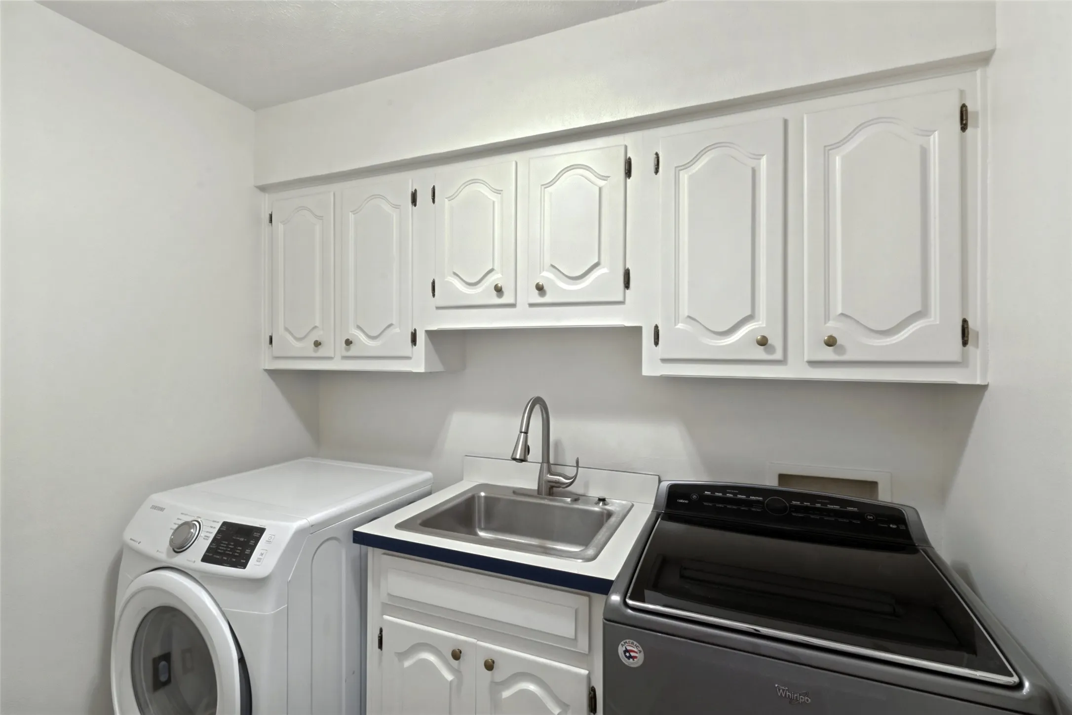 Single Family Residence For Sale in Dallas County , 16308 Fallkirk Drive, Dallas, Texas 75248, 4 Bedroom, 3 Bathroom, 2 Garage spaces, 3,221 Sqft, built in 1976, mls#21387950, Real Estate Agent in Dallas, Homes For Sale in Dallas county, Homes For Sale in Dallas, Realtor in Dallas Texas, Real Estate Brokerage Independent Realty Texas, Luminita Cordes Realtor