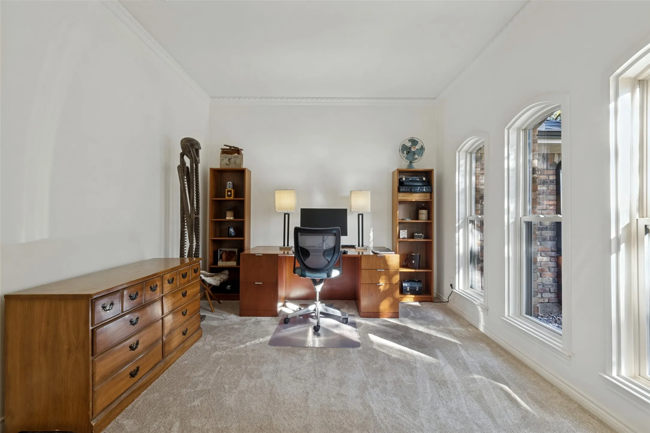 Single Family Residence For Sale in Dallas County , 16308 Fallkirk Drive, Dallas, Texas 75248, 4 Bedroom, 3 Bathroom, 2 Garage spaces, 3,221 Sqft, built in 1976, mls#21387950, Real Estate Agent in Dallas, Homes For Sale in Dallas county, Homes For Sale in Dallas, Realtor in Dallas Texas, Real Estate Brokerage Independent Realty Texas, Luminita Cordes Realtor