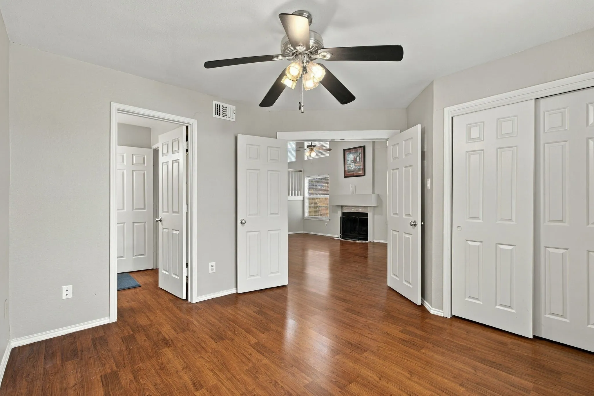 Single Family Residence For Sale in Dallas County , 1345 Jeanette Way, Carrollton, Texas 75006, 4 Bedroom, 3 Bathroom, 2 Garage spaces, 2,589 Sqft, built in 1987, mls#21386115, Real Estate Agent in Carrollton, Homes For Sale in Dallas county, Homes For Sale in Carrollton, Realtor in Carrollton Texas, Real Estate Brokerage Independent Realty Texas, Luminita Cordes Realtor