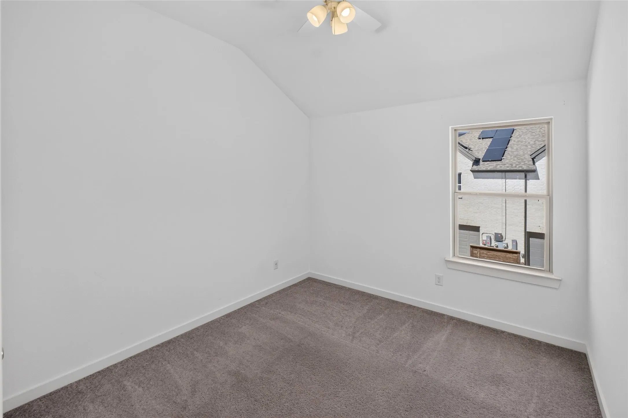 Townhouse For Rent in Collin County , 309 Sugarmaple Lane, Mc Kinney, Texas 75071, 3 Bedroom, 3 Bathroom, 2 Garage spaces, 1,819 Sqft, built in 2022, mls#21390291, Real Estate Agent in Mc Kinney, Homes For Rent in Collin county, Homes For Rent in Mc Kinney, Realtor in Mc Kinney Texas, Real Estate Brokerage Independent Realty Texas, Luminita Cordes Realtor