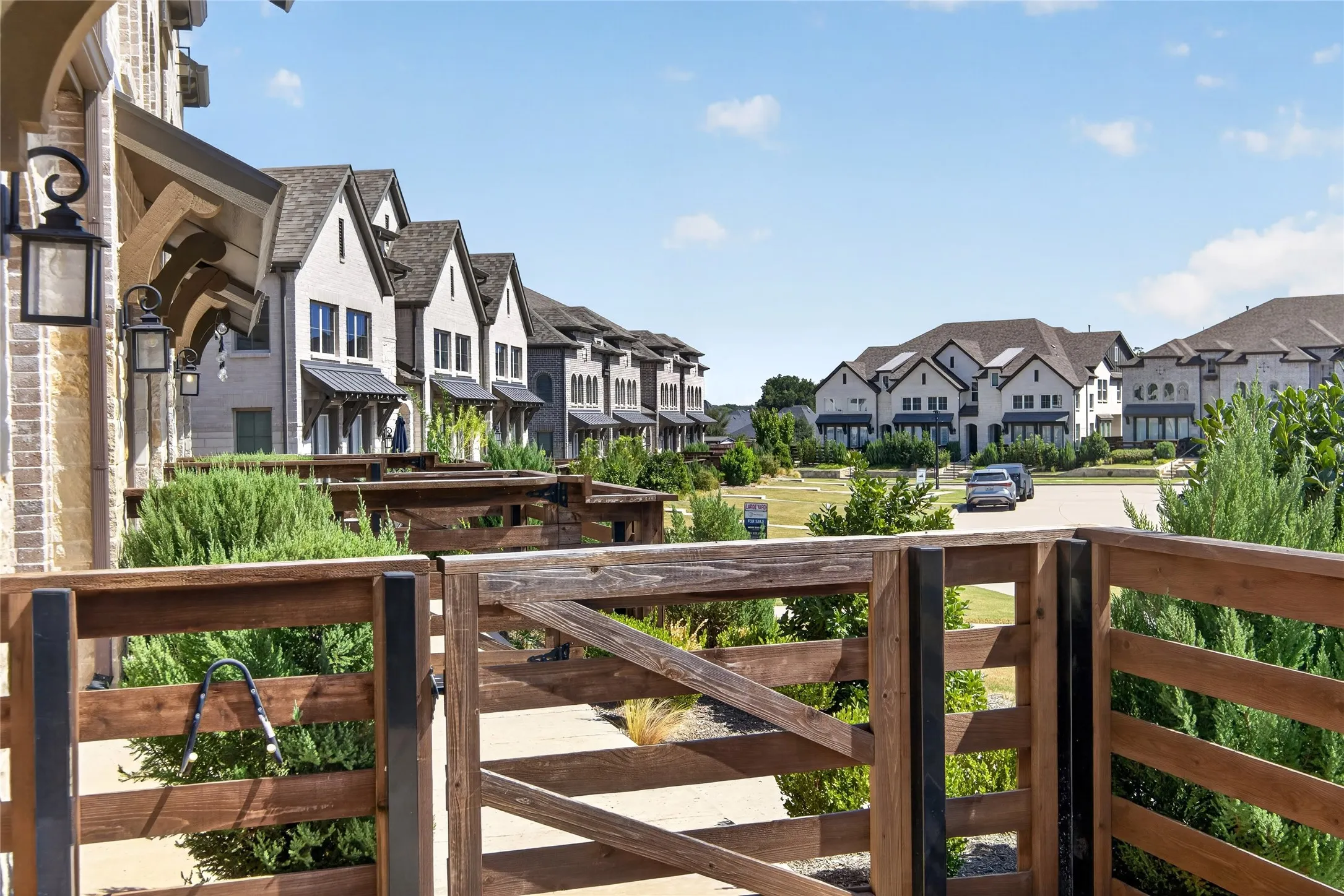 Townhouse For Rent in Collin County , 309 Sugarmaple Lane, Mc Kinney, Texas 75071, 3 Bedroom, 3 Bathroom, 2 Garage spaces, 1,819 Sqft, built in 2022, mls#21390291, Real Estate Agent in Mc Kinney, Homes For Rent in Collin county, Homes For Rent in Mc Kinney, Realtor in Mc Kinney Texas, Real Estate Brokerage Independent Realty Texas, Luminita Cordes Realtor