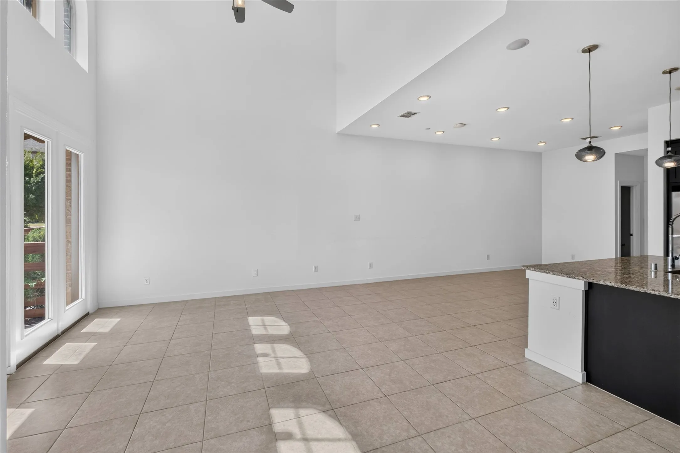 Townhouse For Rent in Collin County , 309 Sugarmaple Lane, Mc Kinney, Texas 75071, 3 Bedroom, 3 Bathroom, 2 Garage spaces, 1,819 Sqft, built in 2022, mls#21390291, Real Estate Agent in Mc Kinney, Homes For Rent in Collin county, Homes For Rent in Mc Kinney, Realtor in Mc Kinney Texas, Real Estate Brokerage Independent Realty Texas, Luminita Cordes Realtor