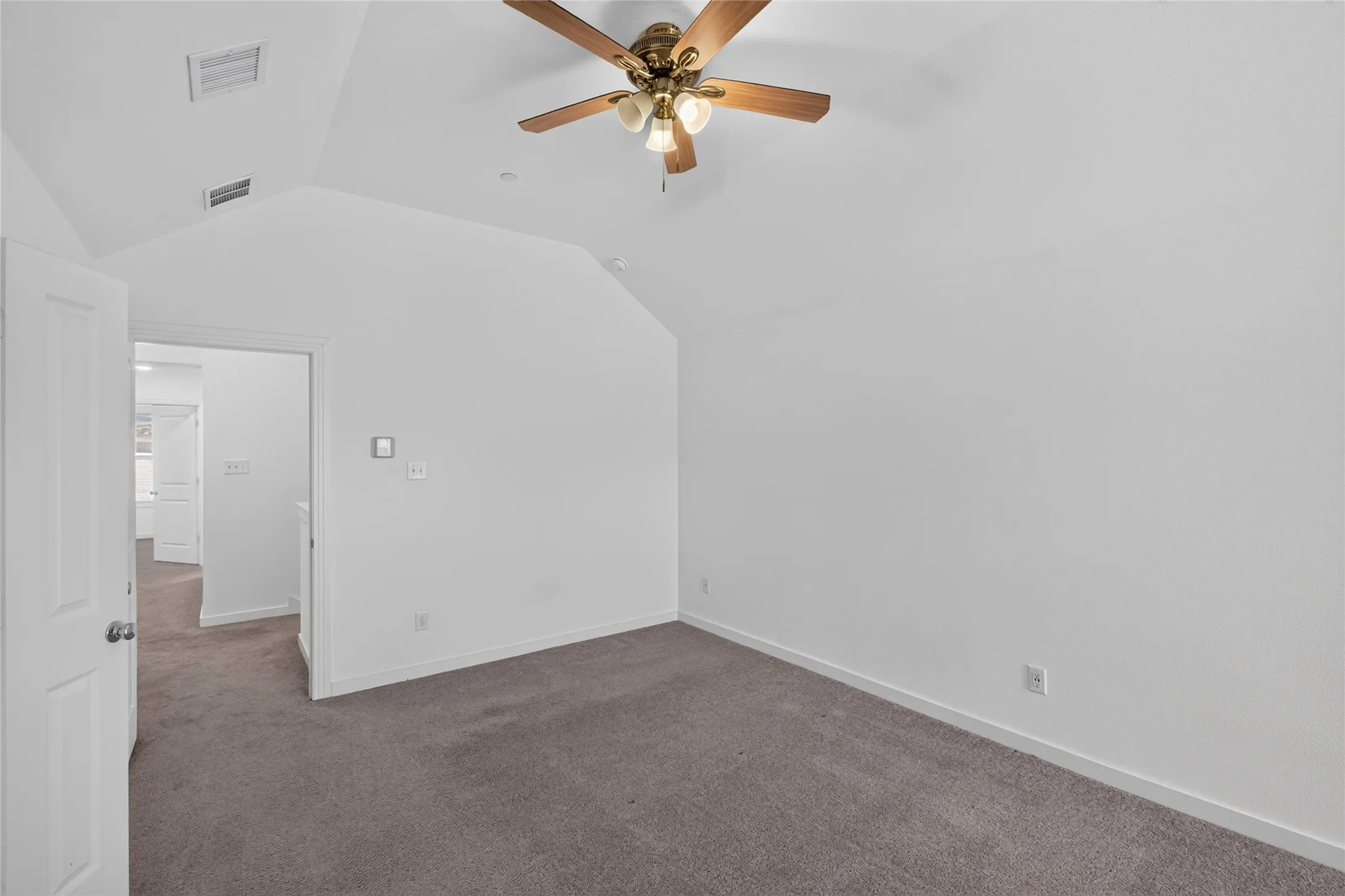 Townhouse For Rent in Collin County , 309 Sugarmaple Lane, Mc Kinney, Texas 75071, 3 Bedroom, 3 Bathroom, 2 Garage spaces, 1,819 Sqft, built in 2022, mls#21390291, Real Estate Agent in Mc Kinney, Homes For Rent in Collin county, Homes For Rent in Mc Kinney, Realtor in Mc Kinney Texas, Real Estate Brokerage Independent Realty Texas, Luminita Cordes Realtor
