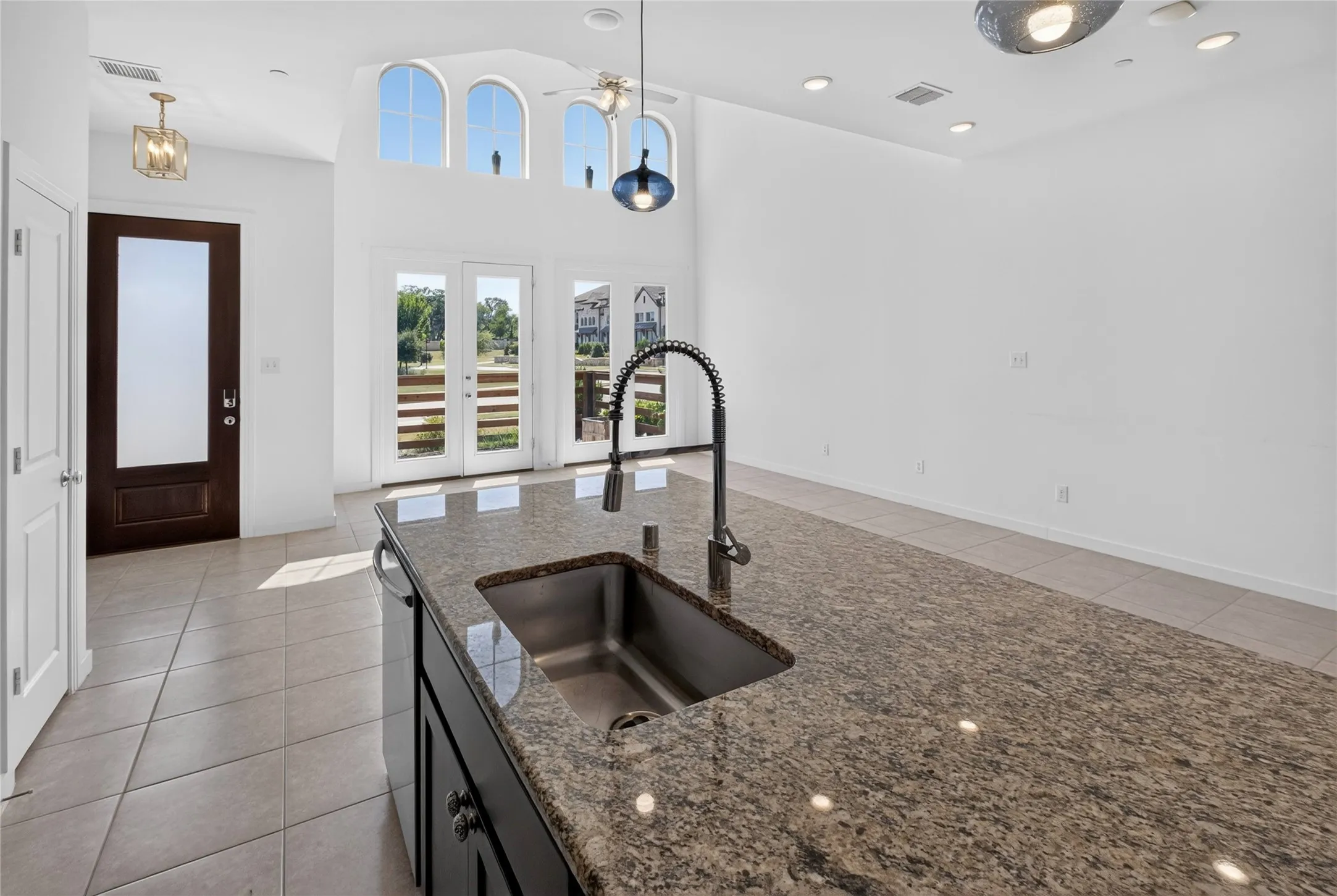 Townhouse For Rent in Collin County , 309 Sugarmaple Lane, Mc Kinney, Texas 75071, 3 Bedroom, 3 Bathroom, 2 Garage spaces, 1,819 Sqft, built in 2022, mls#21390291, Real Estate Agent in Mc Kinney, Homes For Rent in Collin county, Homes For Rent in Mc Kinney, Realtor in Mc Kinney Texas, Real Estate Brokerage Independent Realty Texas, Luminita Cordes Realtor