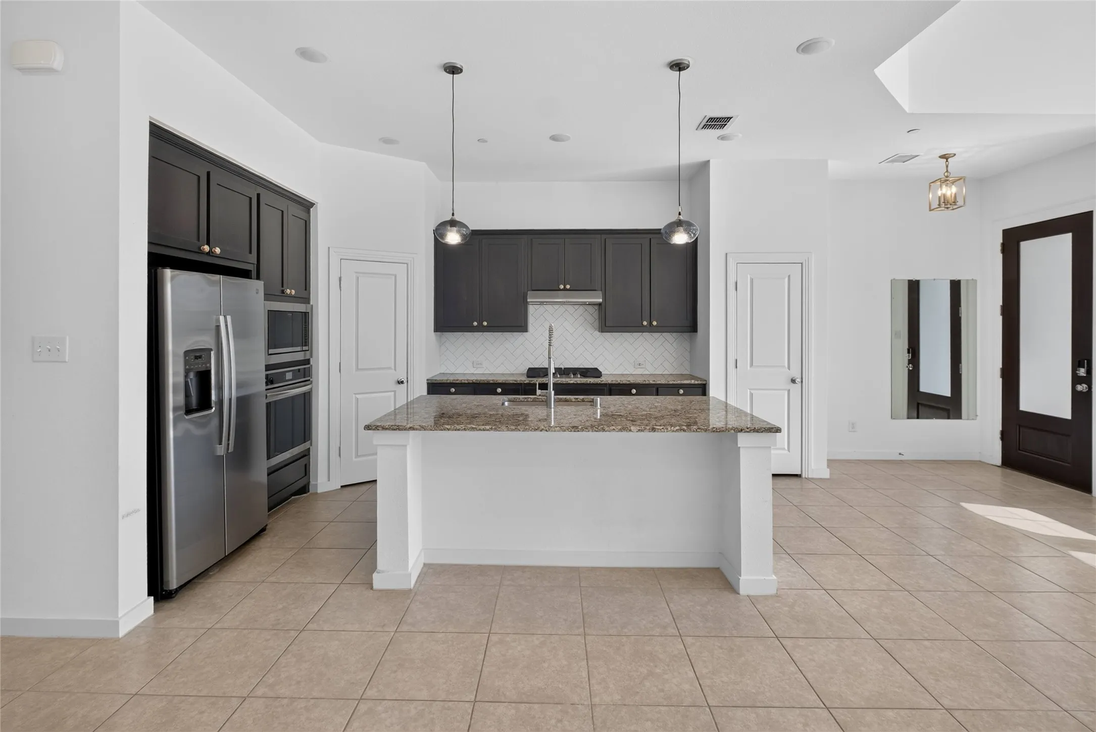 Townhouse For Rent in Collin County , 309 Sugarmaple Lane, Mc Kinney, Texas 75071, 3 Bedroom, 3 Bathroom, 2 Garage spaces, 1,819 Sqft, built in 2022, mls#21390291, Real Estate Agent in Mc Kinney, Homes For Rent in Collin county, Homes For Rent in Mc Kinney, Realtor in Mc Kinney Texas, Real Estate Brokerage Independent Realty Texas, Luminita Cordes Realtor
