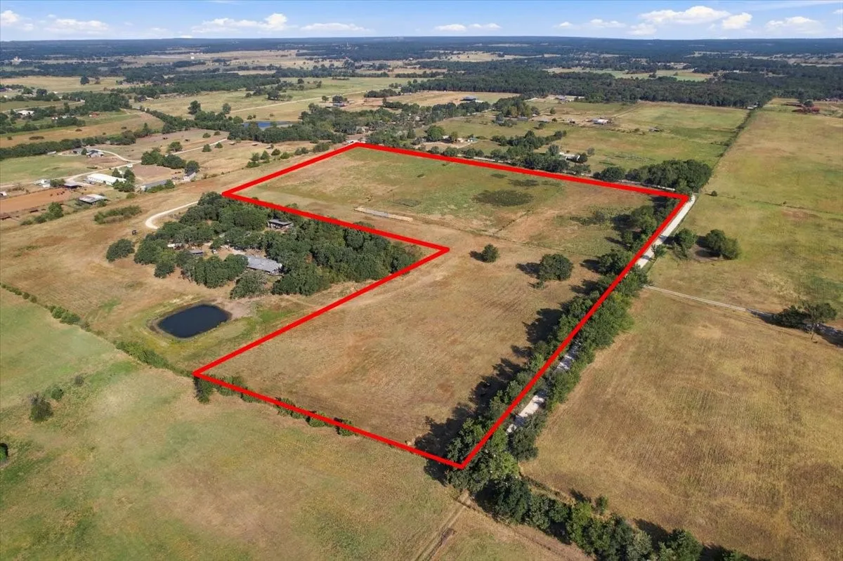 Example of 19.5 Acres +/-