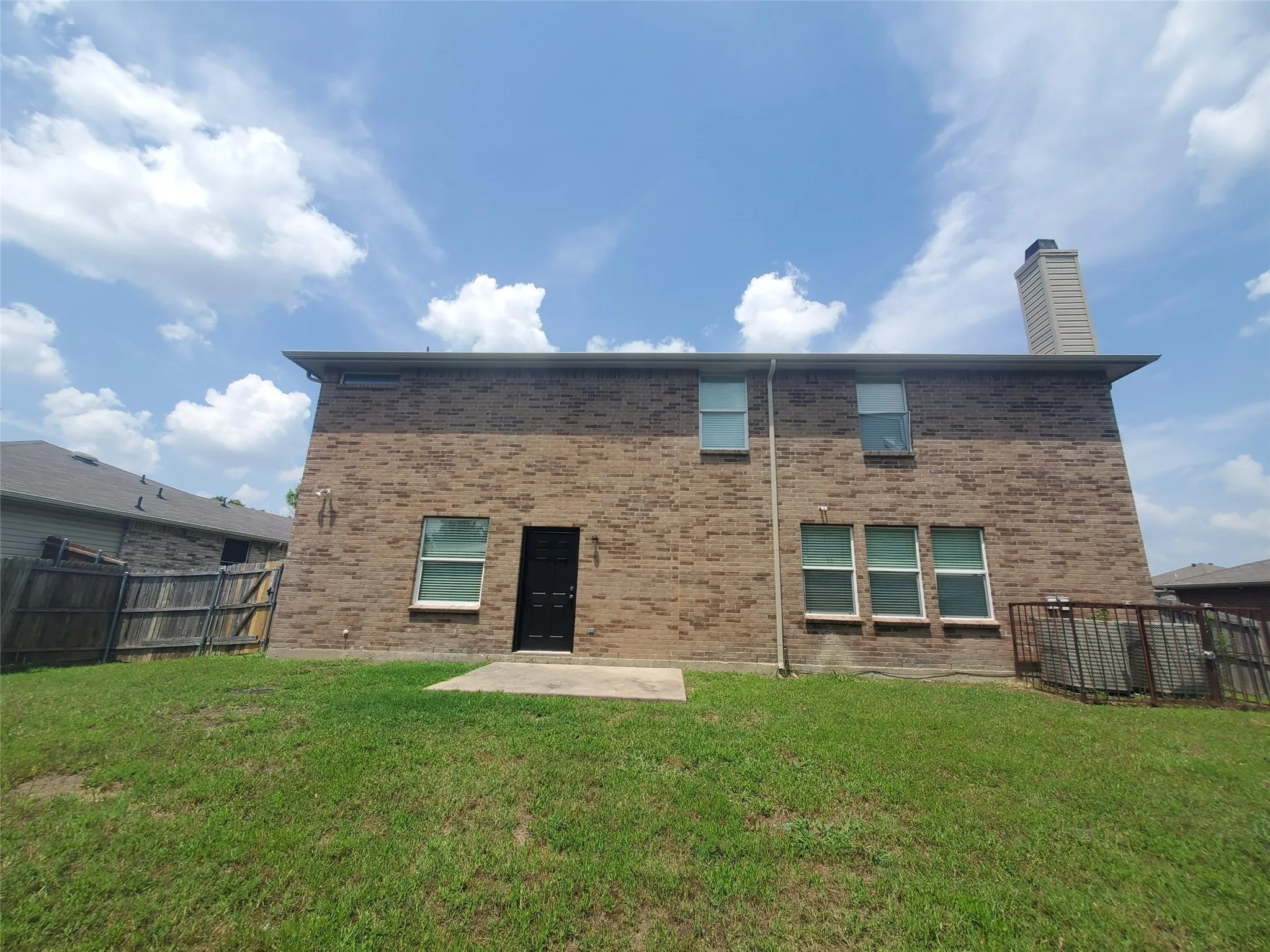 Single Family Residence For Rent in Dallas County , 2512 Comstock Lane, Mesquite, Texas 75181, 4 Bedroom, 3 Bathroom, 2 Garage spaces, 3,089 Sqft, built in 2006, mls#21390310, Real Estate Agent in Mesquite, Homes For Rent in Dallas county, Homes For Rent in Mesquite, Realtor in Mesquite Texas, Real Estate Brokerage Independent Realty Texas, Luminita Cordes Realtor