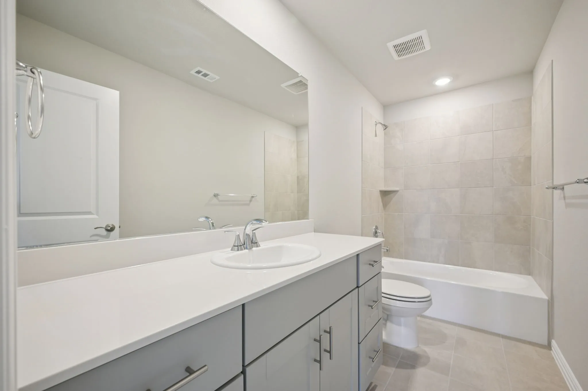 Photo is not of the actual home, but is an inspirational photo of builder’s model home and may depict options, furnishings, and/or decorator features that are not included.