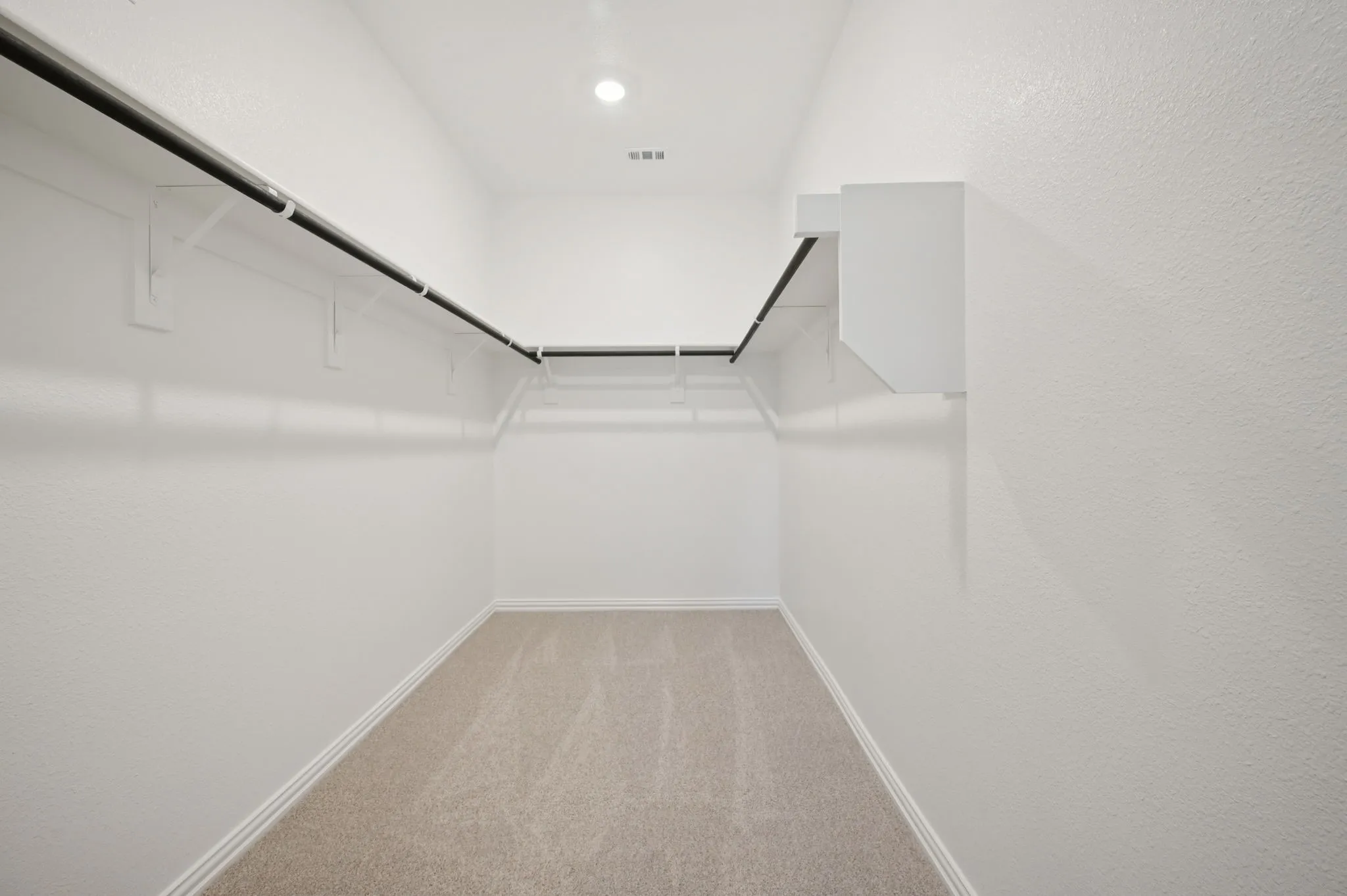Photo is not of the actual home, but is an inspirational photo of builder’s model home and may depict options, furnishings, and/or decorator features that are not included.