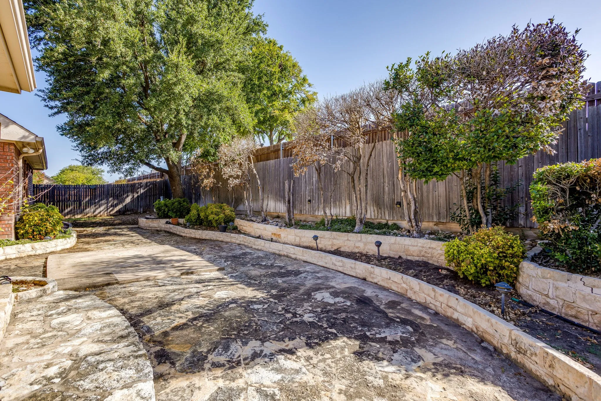 Single Family Residence For Sale in Tarrant County , 348 Marine Lane, Saginaw, Texas 76179, 4 Bedroom, 2 Bathroom, 2 Garage spaces, 2,421 Sqft, built in 2001, mls#21389241, Real Estate Agent in Saginaw, Homes For Sale in Tarrant county, Homes For Sale in Saginaw, Realtor in Saginaw Texas, Real Estate Brokerage Independent Realty Texas, Luminita Cordes Realtor