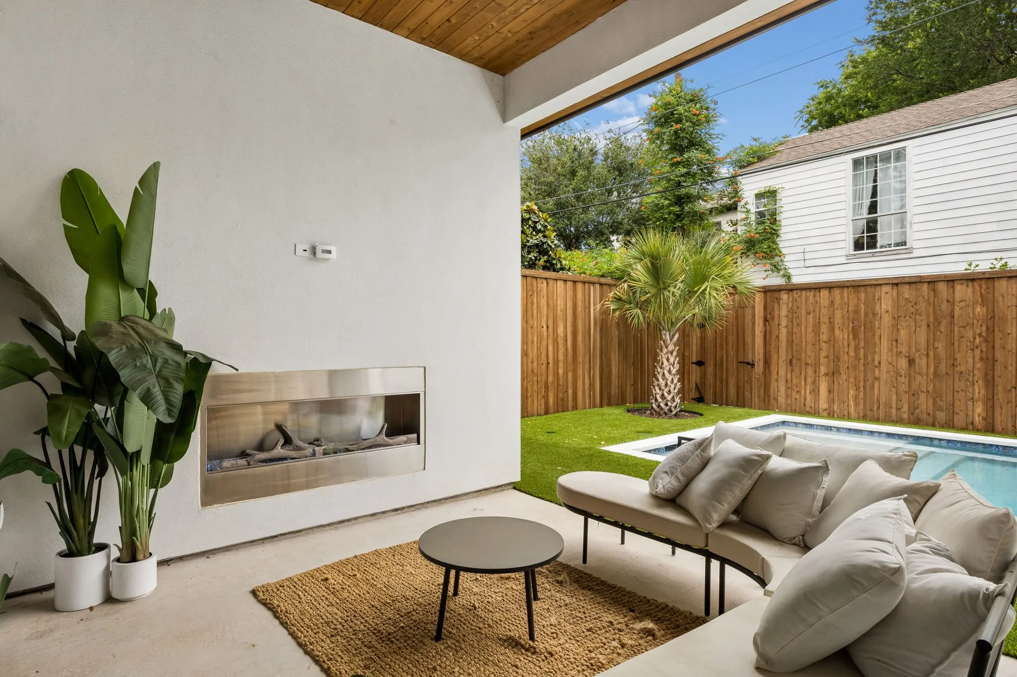 Single Family Residence For Rent in Dallas County , 6231 Mccommas Boulevard, Dallas, Texas 75214, 5 Bedroom, 6 Bathroom, 2 Garage spaces, 5,057 Sqft, built in 2025, mls#21390309, Real Estate Agent in Dallas, Homes For Rent in Dallas county, Homes For Rent in Dallas, Realtor in Dallas Texas, Real Estate Brokerage Independent Realty Texas, Luminita Cordes Realtor