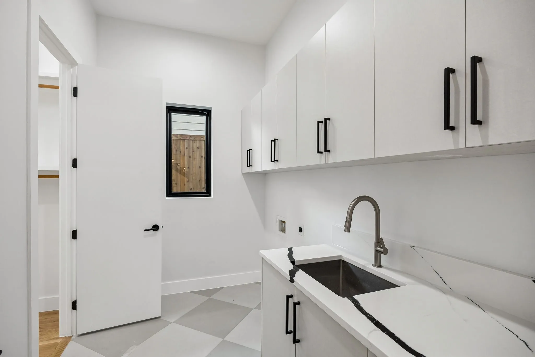 Single Family Residence For Rent in Dallas County , 6231 Mccommas Boulevard, Dallas, Texas 75214, 5 Bedroom, 6 Bathroom, 2 Garage spaces, 5,057 Sqft, built in 2025, mls#21390309, Real Estate Agent in Dallas, Homes For Rent in Dallas county, Homes For Rent in Dallas, Realtor in Dallas Texas, Real Estate Brokerage Independent Realty Texas, Luminita Cordes Realtor