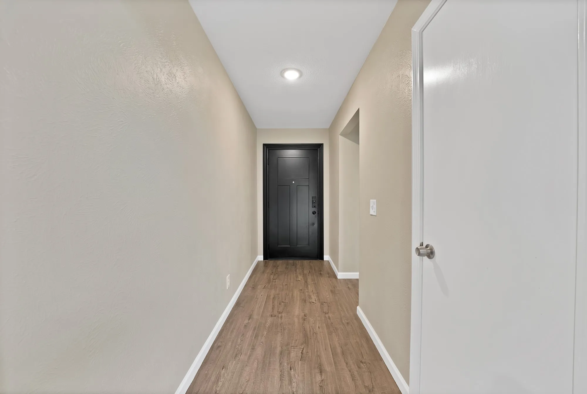 Single Family Residence For Rent in Collin County , 3220 Steven Drive, Plano, Texas 75023, 4 Bedroom, 2 Bathroom, 2 Garage spaces, 2,787 Sqft, built in 1979, mls#21389576, Real Estate Agent in Plano, Homes For Rent in Collin county, Homes For Rent in Plano, Realtor in Plano Texas, Real Estate Brokerage Independent Realty Texas, Luminita Cordes Realtor