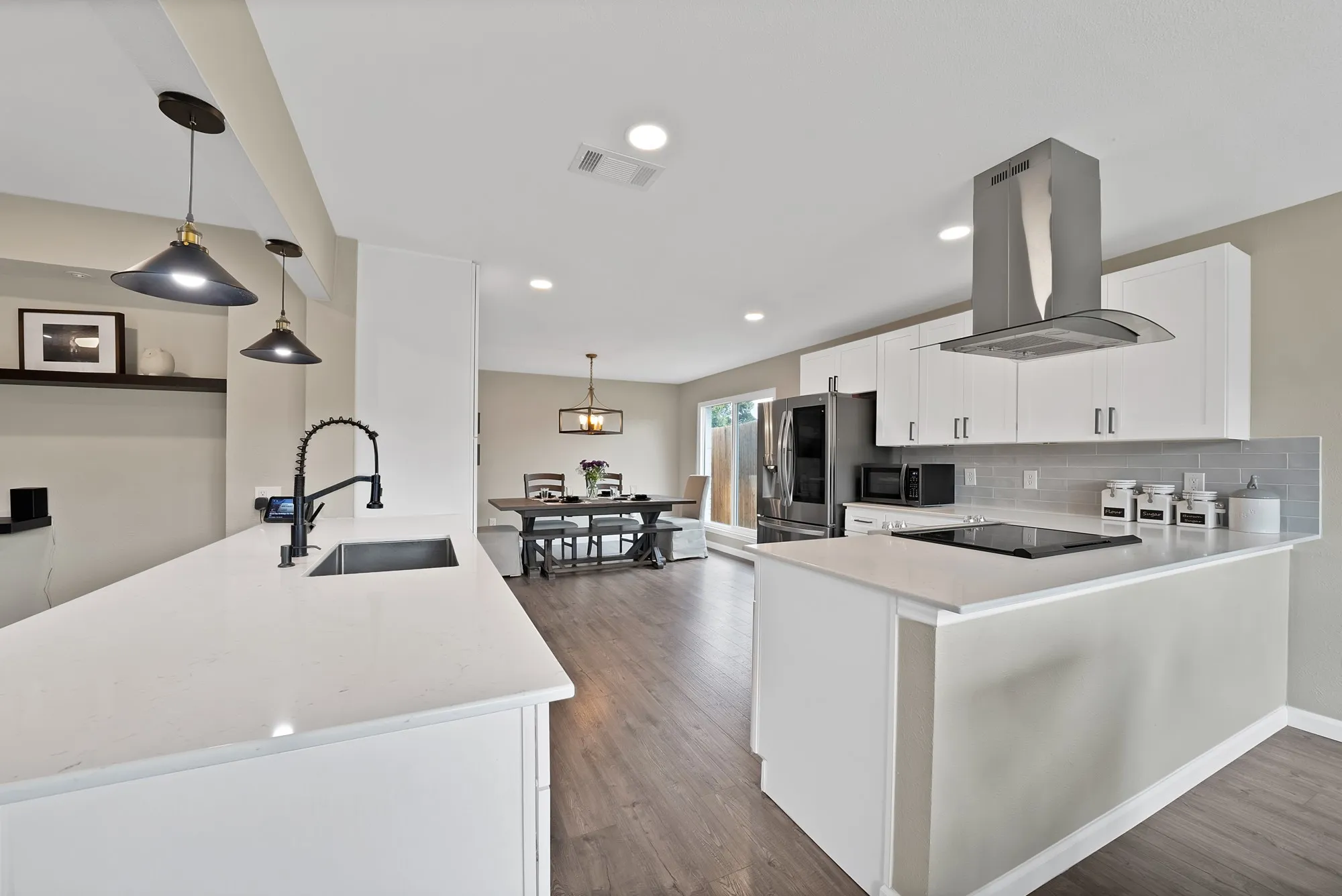Single Family Residence For Rent in Collin County , 3220 Steven Drive, Plano, Texas 75023, 4 Bedroom, 2 Bathroom, 2 Garage spaces, 2,787 Sqft, built in 1979, mls#21389576, Real Estate Agent in Plano, Homes For Rent in Collin county, Homes For Rent in Plano, Realtor in Plano Texas, Real Estate Brokerage Independent Realty Texas, Luminita Cordes Realtor